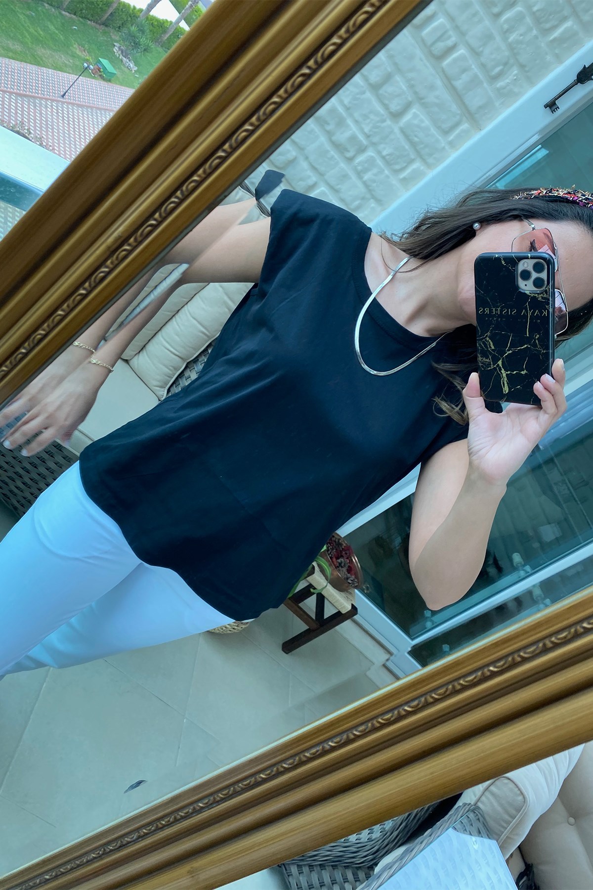 Vatkalı Siyah Basic Tshirt