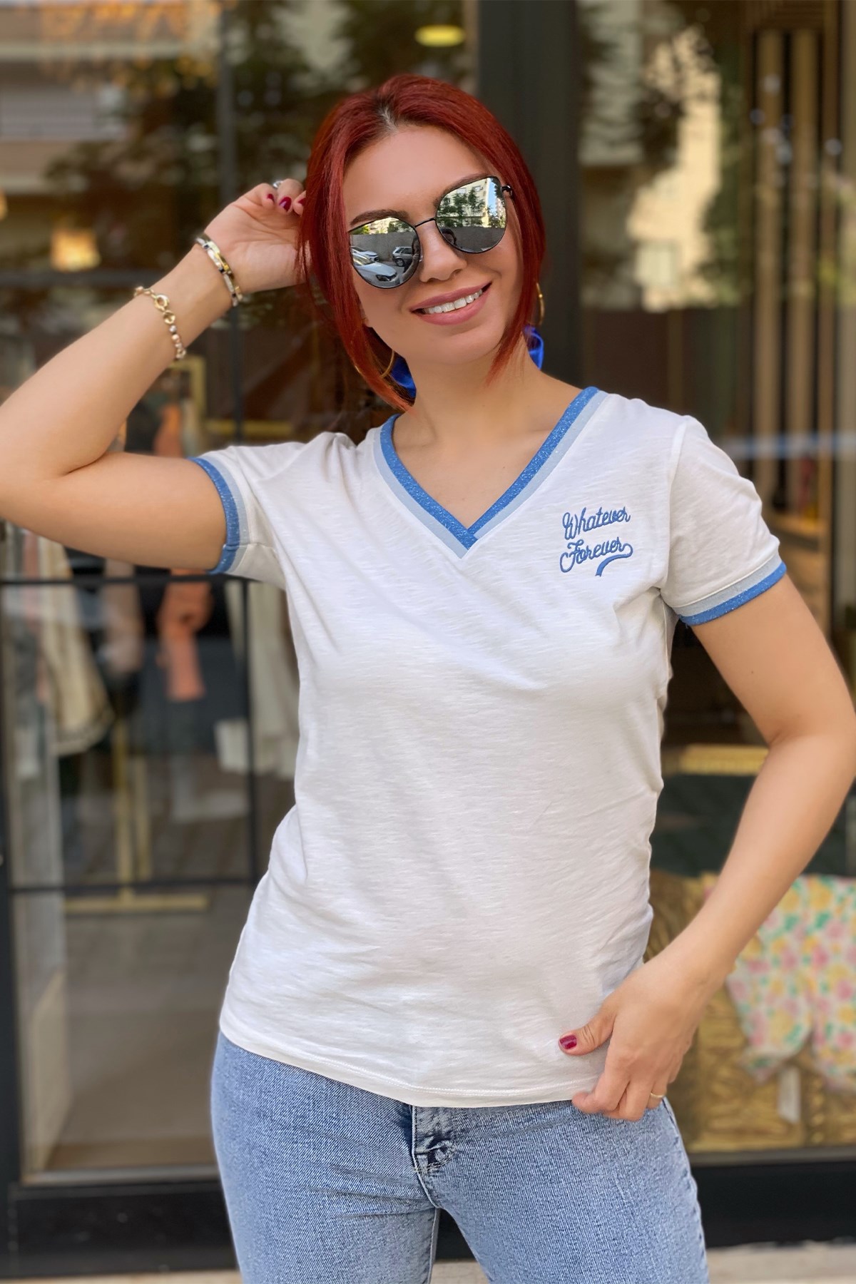 Yakası Simli Mavili V Yaka Tshirt