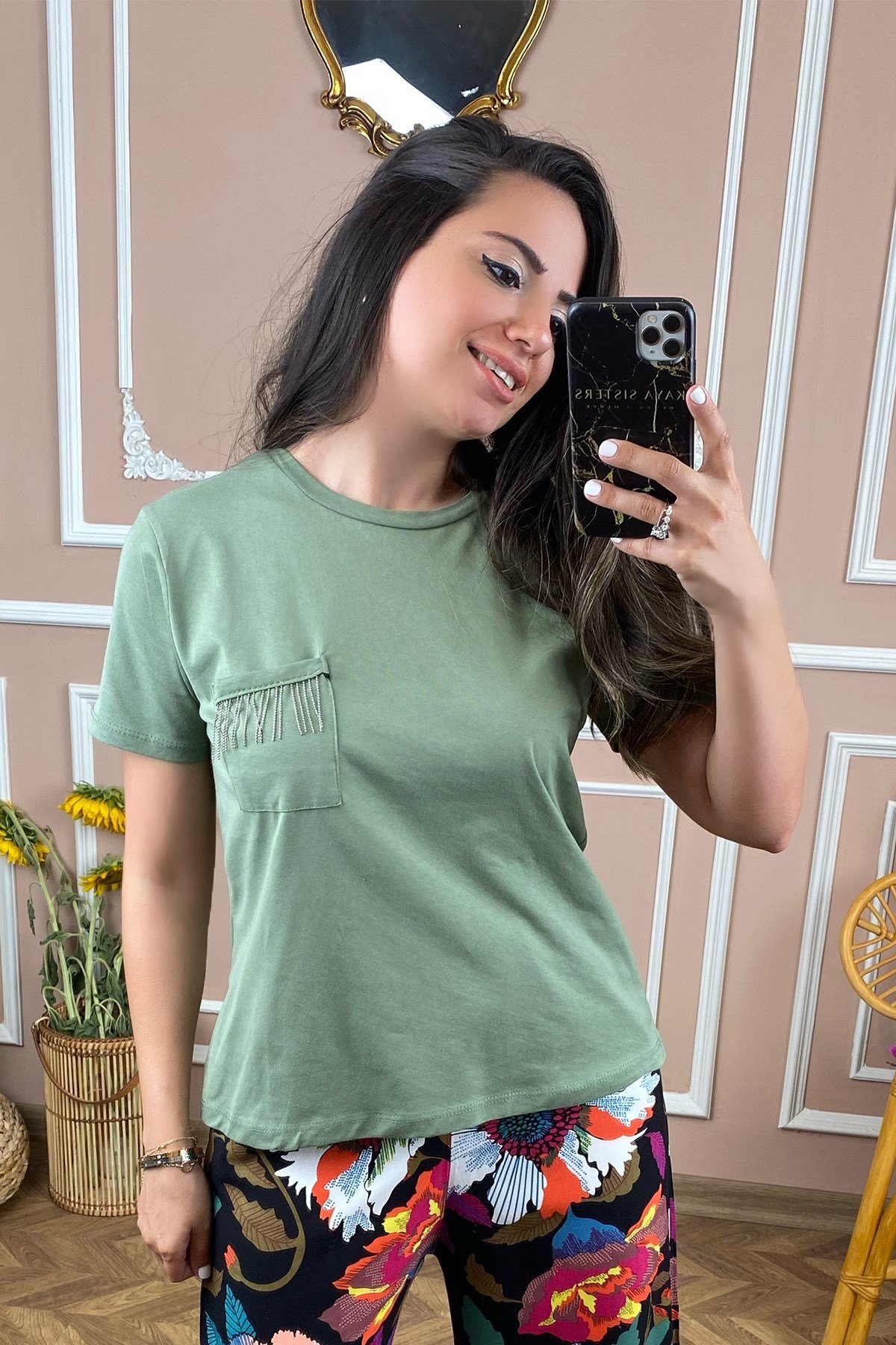 Yeşil Önü Zincir Detay Tshirt 