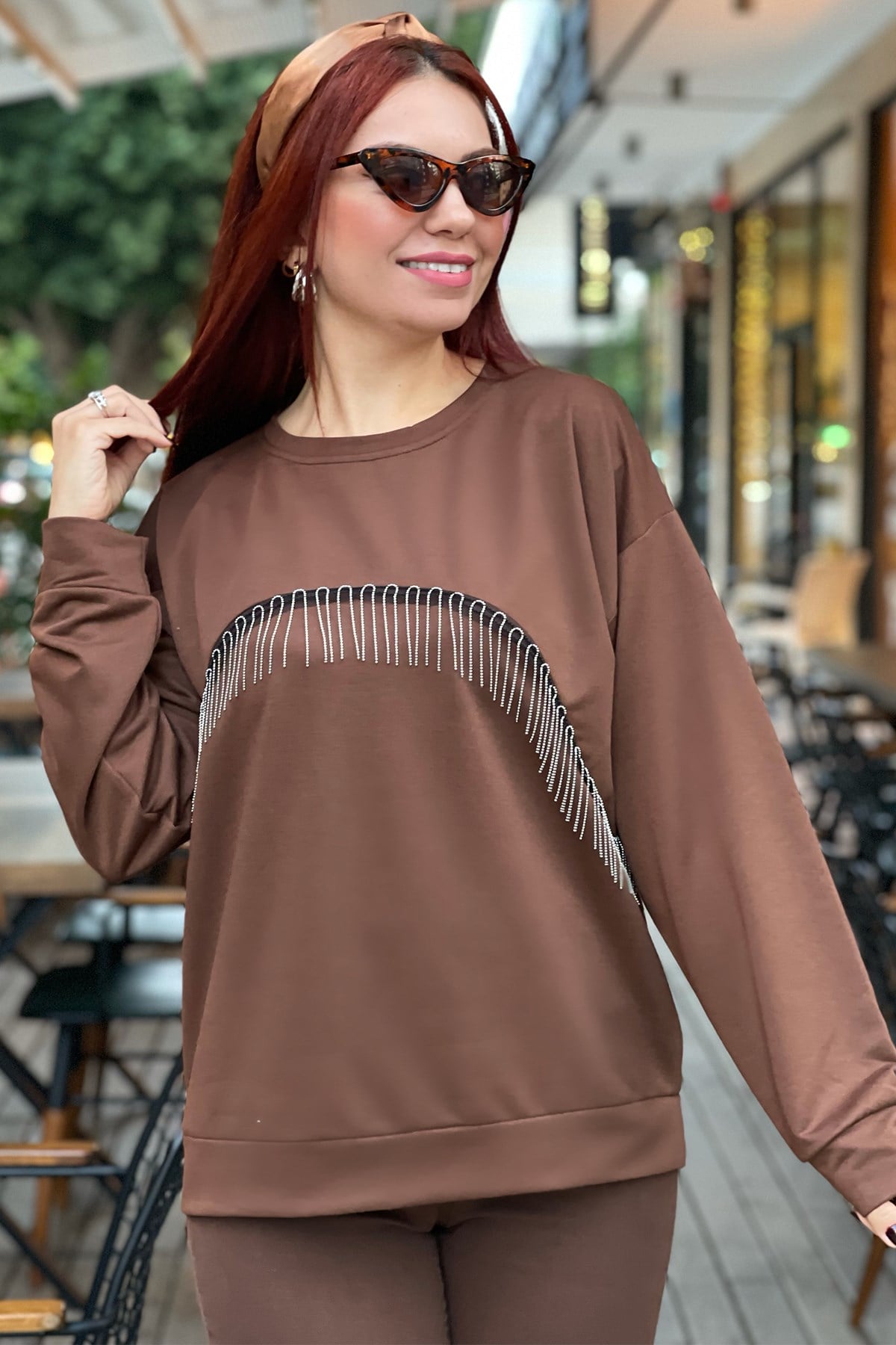 Zincir Detaylı Kahve Sweatshirt