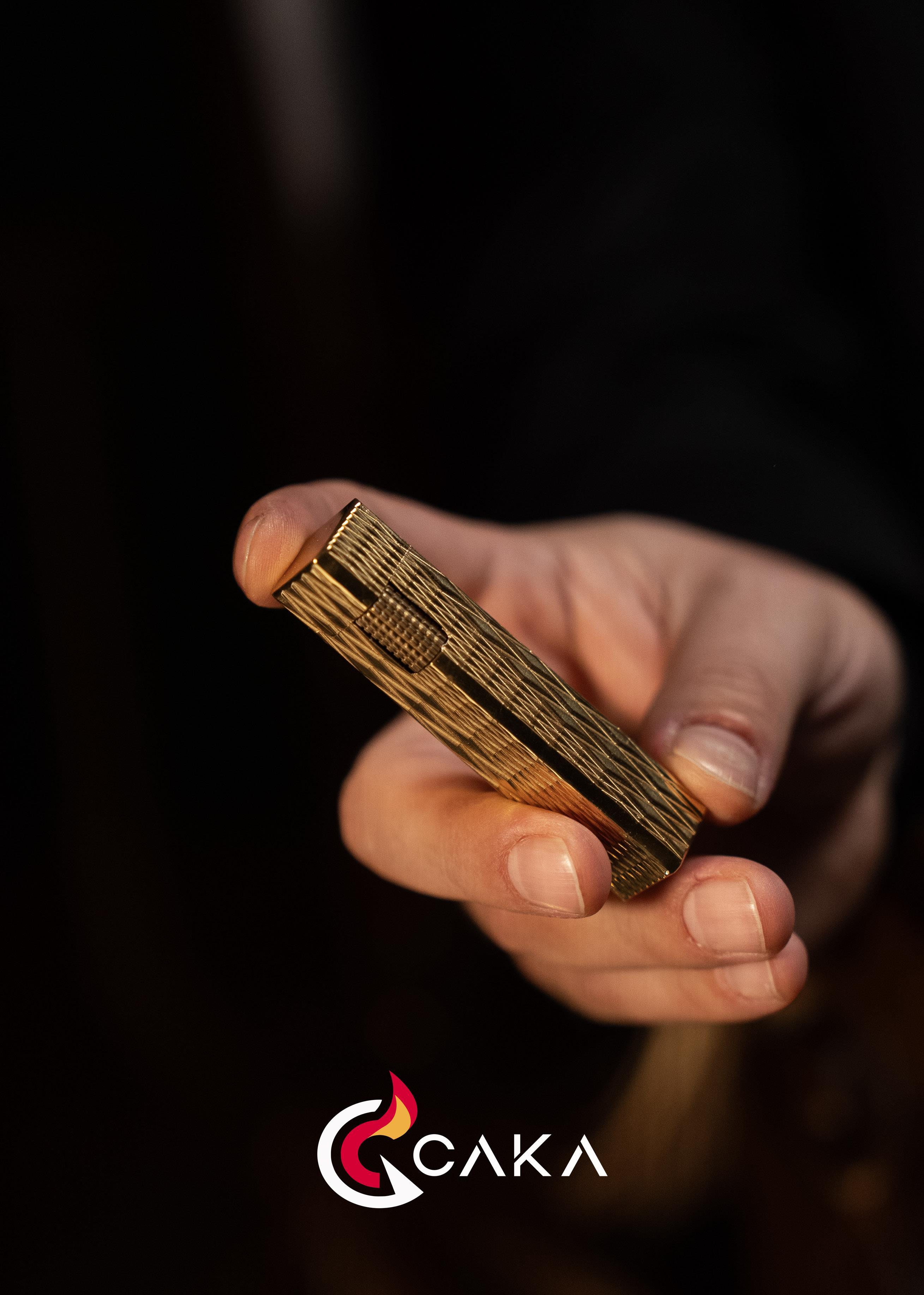 Caka Lighter Petra Titan Gold Benzinli Çakmak - CKL-068