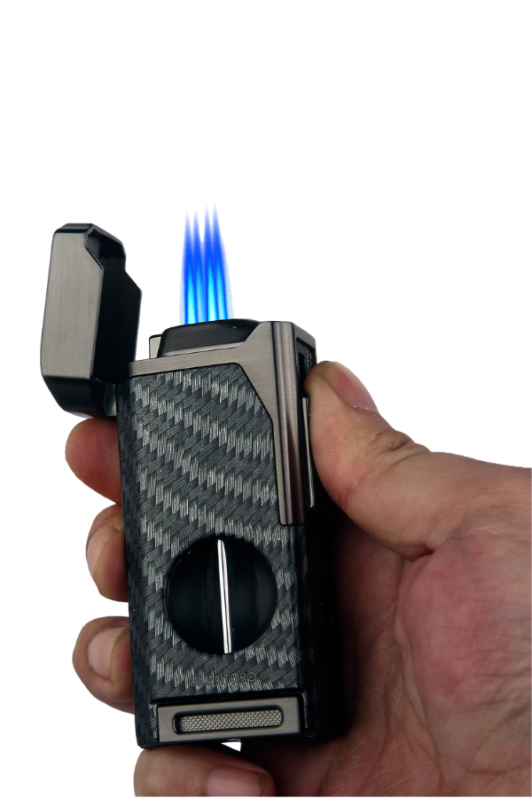 Quantoro Dört Torch Pürmüz V-Kesici/Delicili Siyah Karbon Desenli Metal Puro Çakmağı