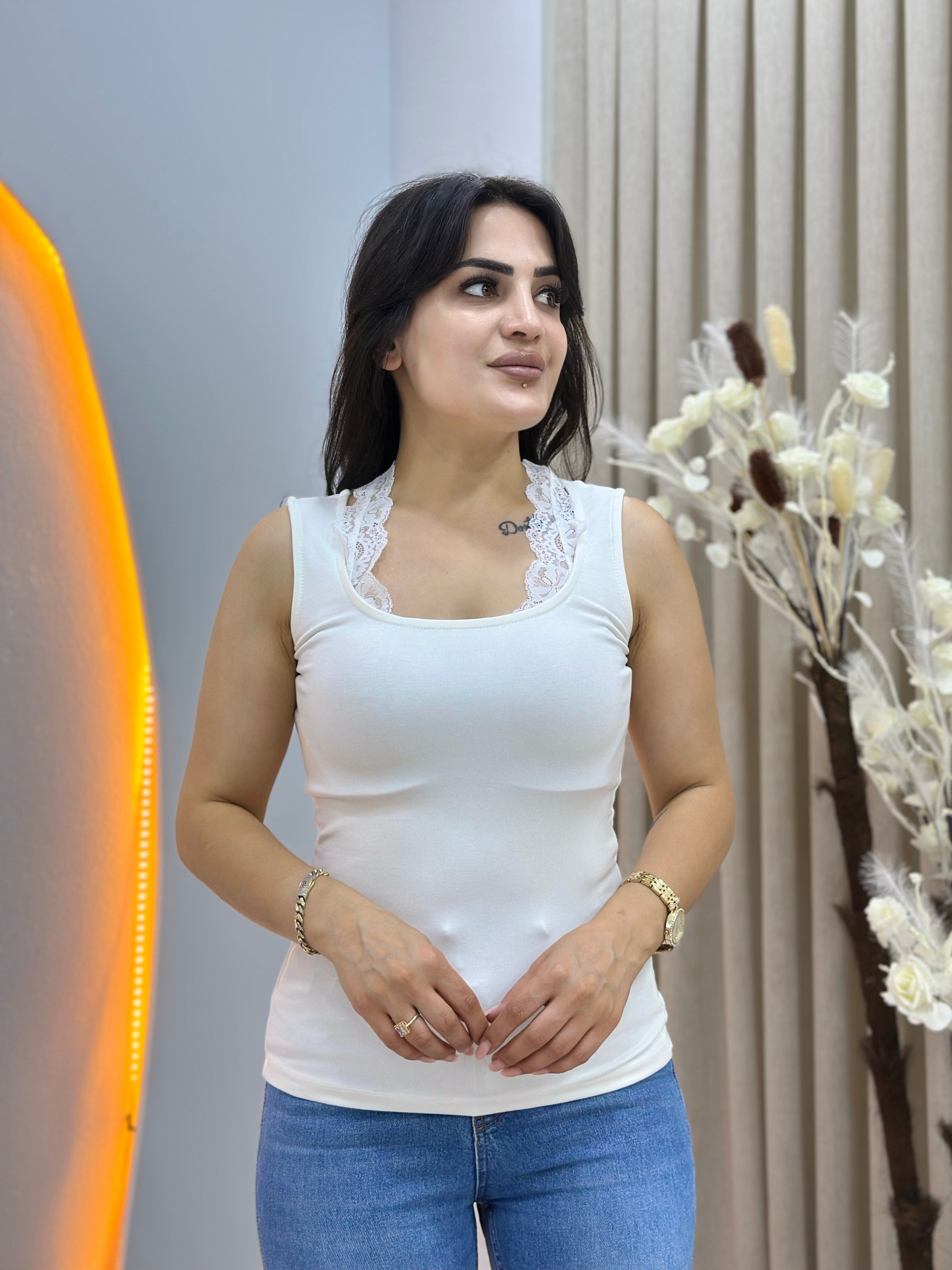 Bade Ekru U Yaka Dantel Detaylı Pamuklu Atlet D158