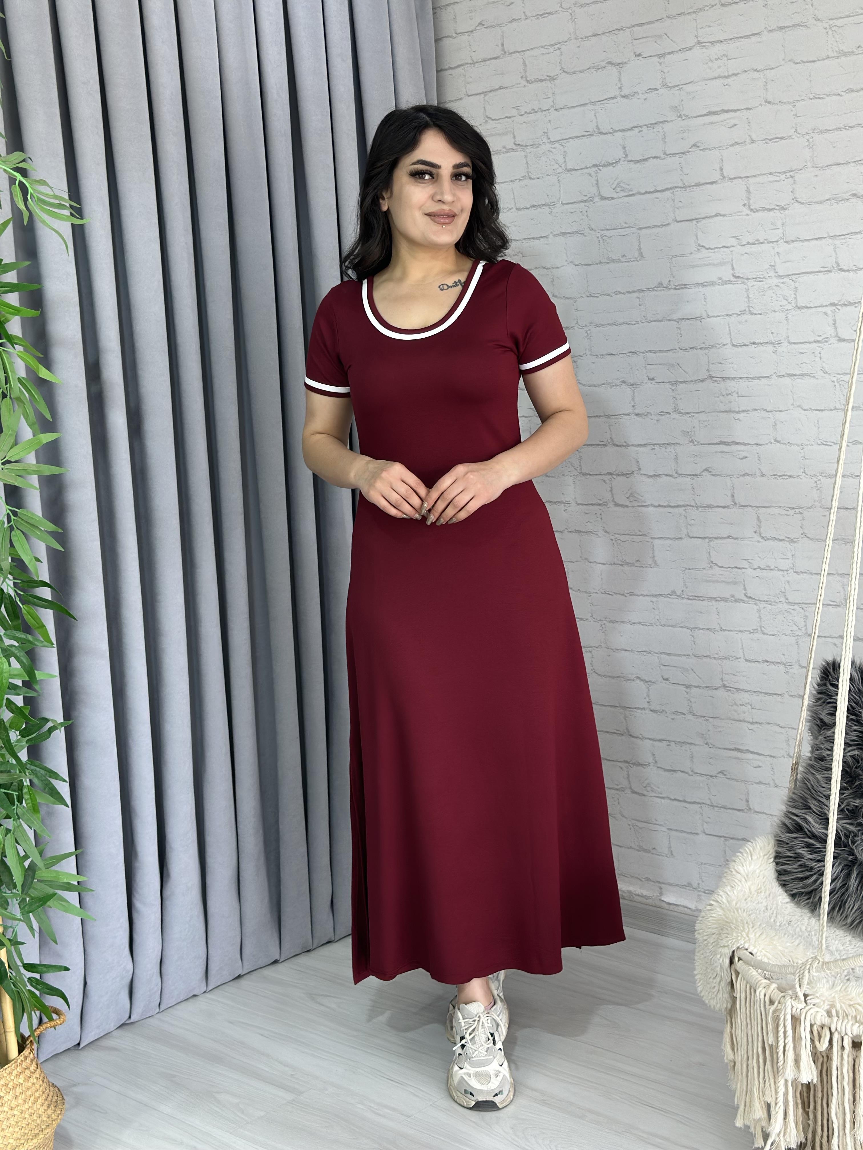 Bordo Bisiklet Yaka Ribana Detay Yandan Yırtmaçlı Viskon Elbise A023