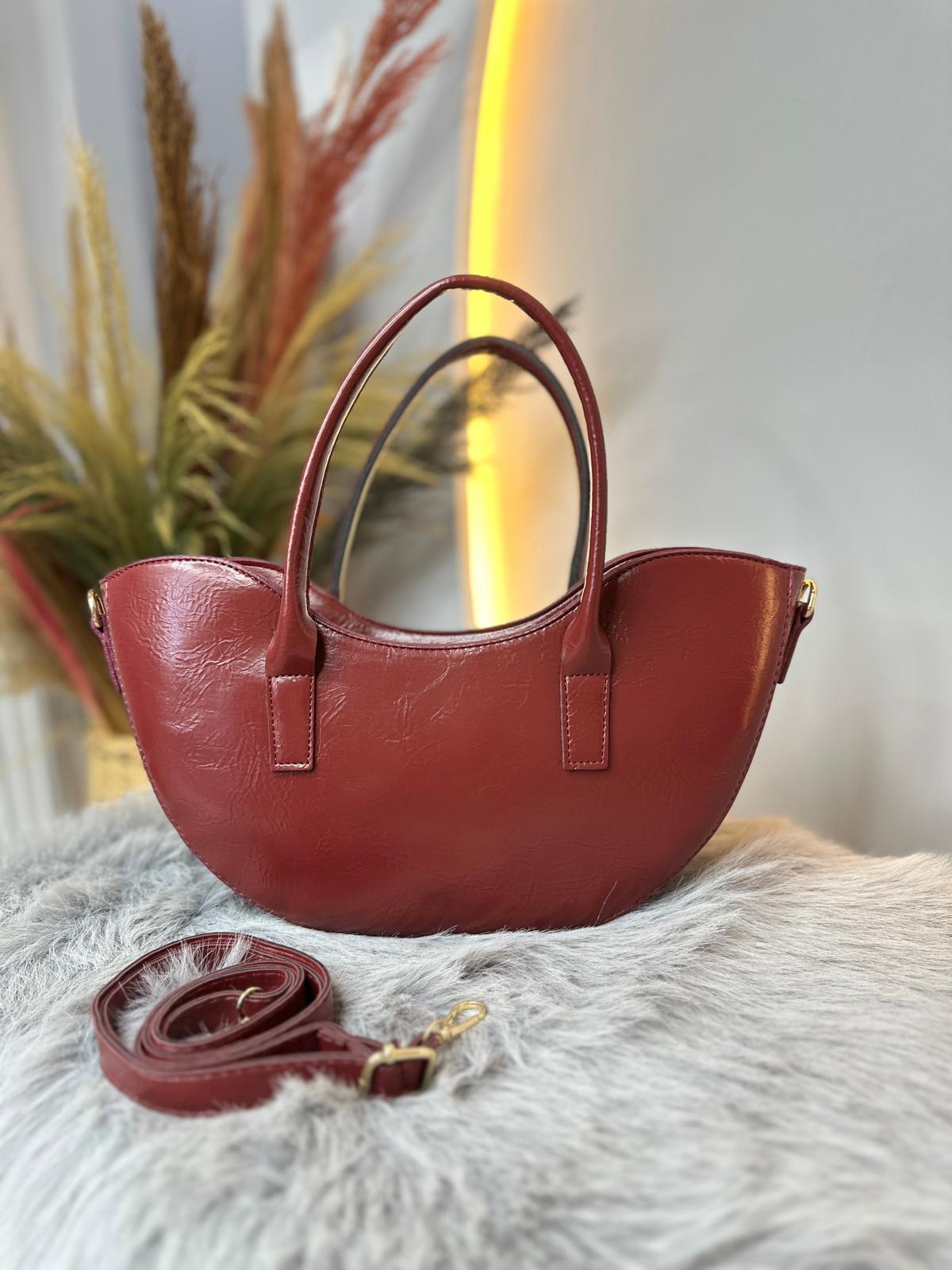 Bordo Oval Kesim Deri El Ve Omuz Çantası EC3876