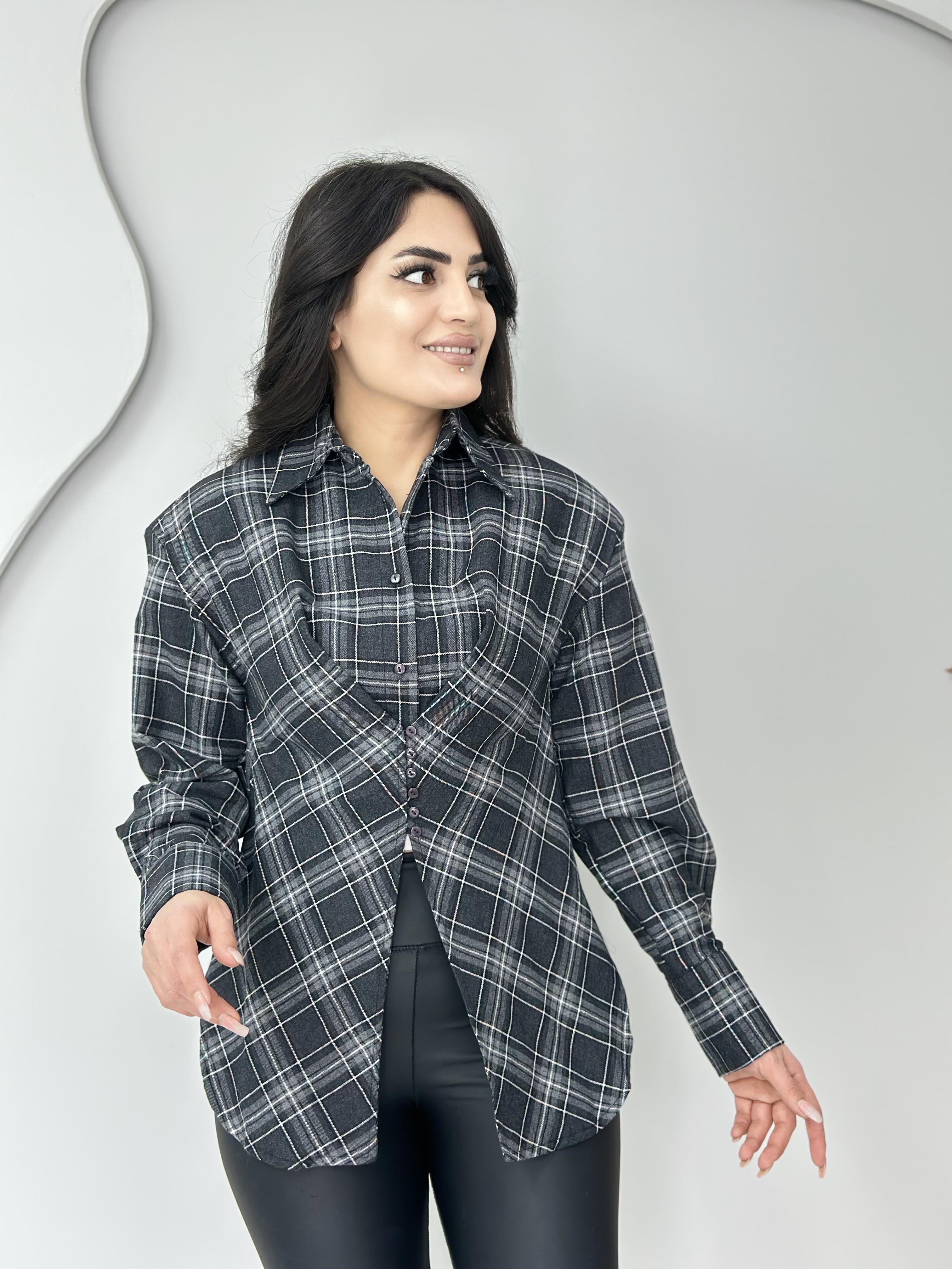 Echo Siyah Füme Omzu Vatkalı Düğmeli Ekose Desenli Tasarım Gömlek C9998 