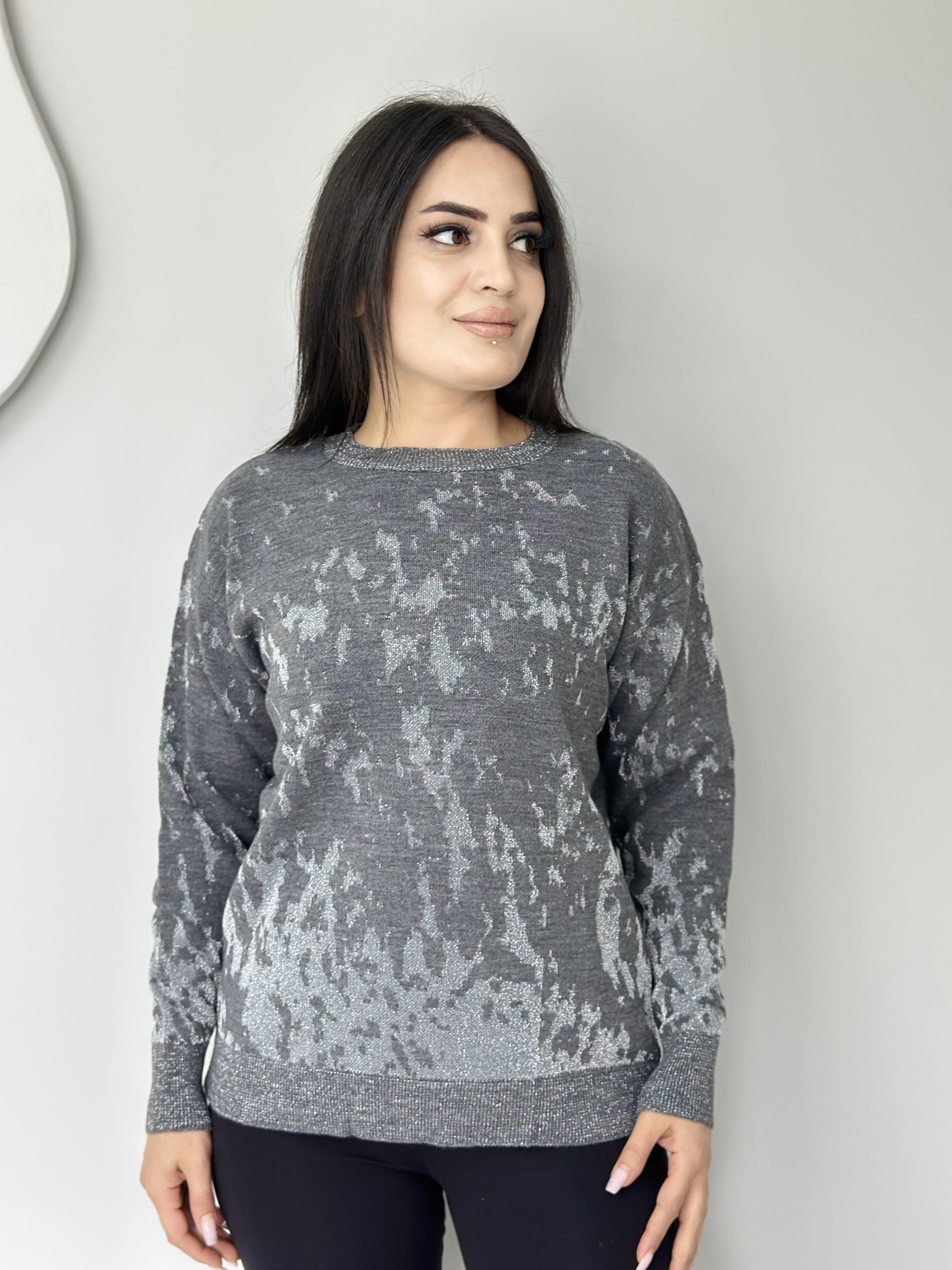 Happy Gri Bisiklet Yaka Sim İşlemeli Batik Desen Likralı Triko Kazak A200