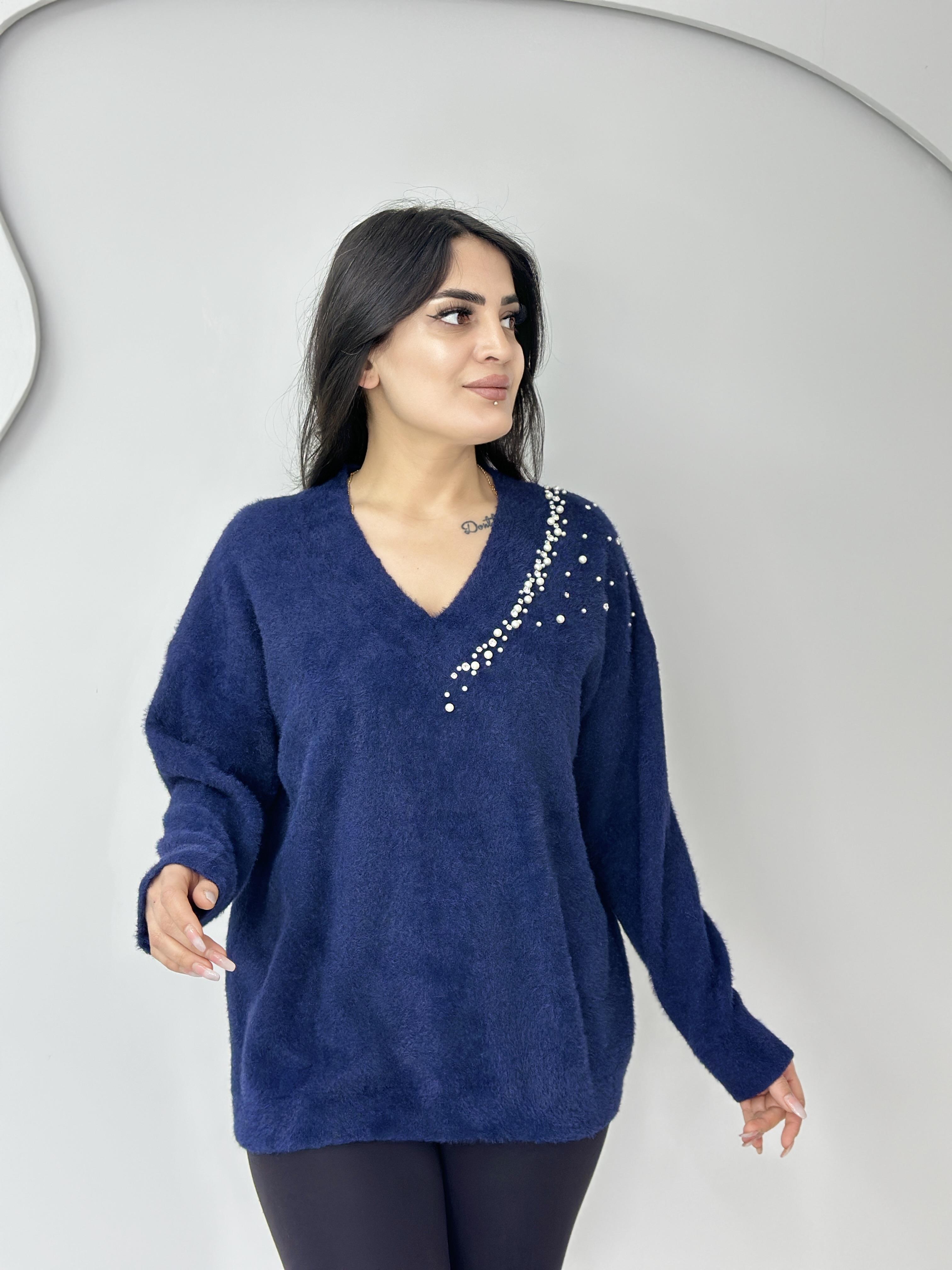 Hayla Lacivert V Yaka Taş Ve İnci Detaylı Yumoş Triko Kazak A522