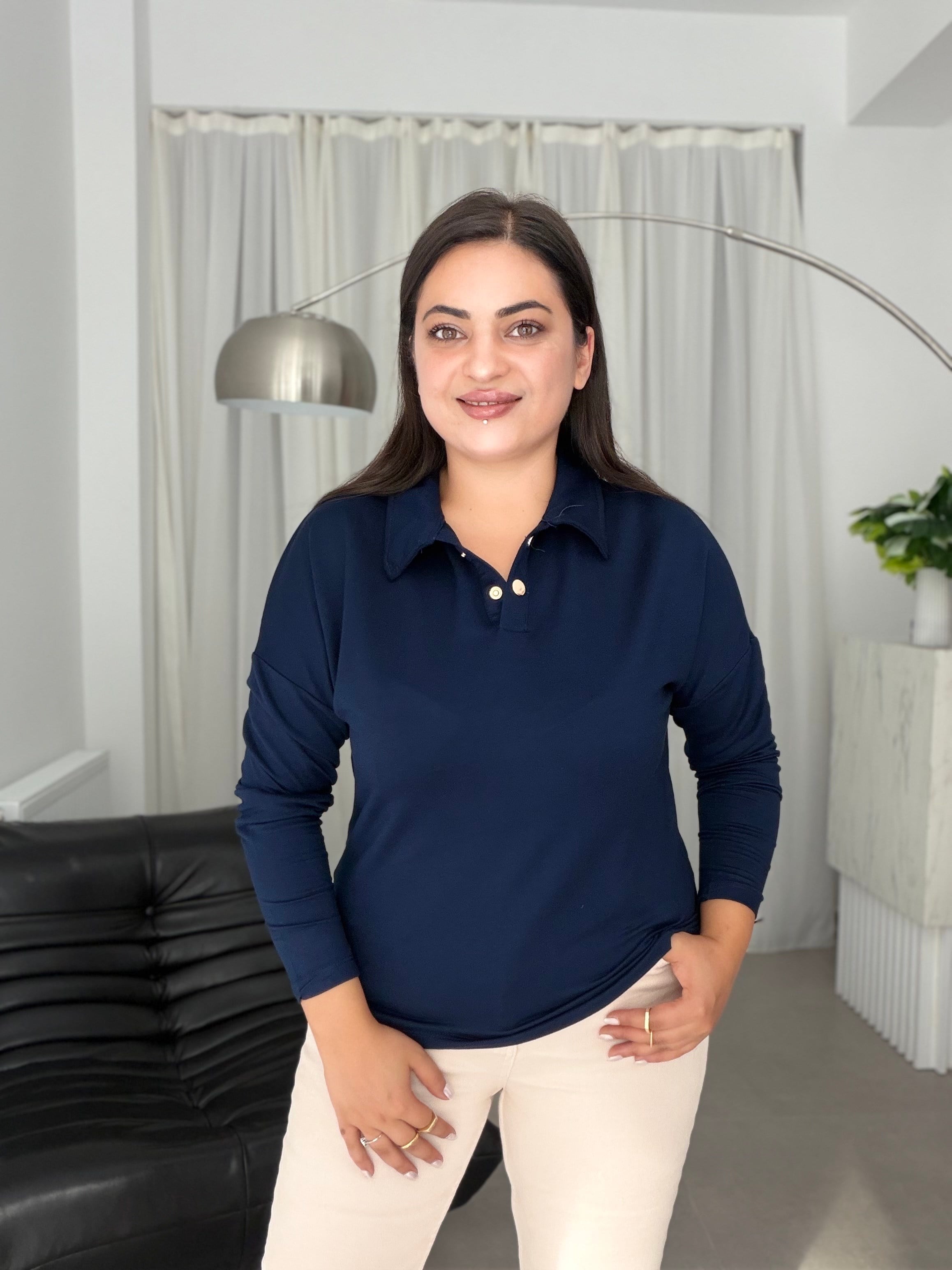 İvon Polo Yaka Çıtçıt Gold Düğme Detaylı Basic Bluz Lacivert 