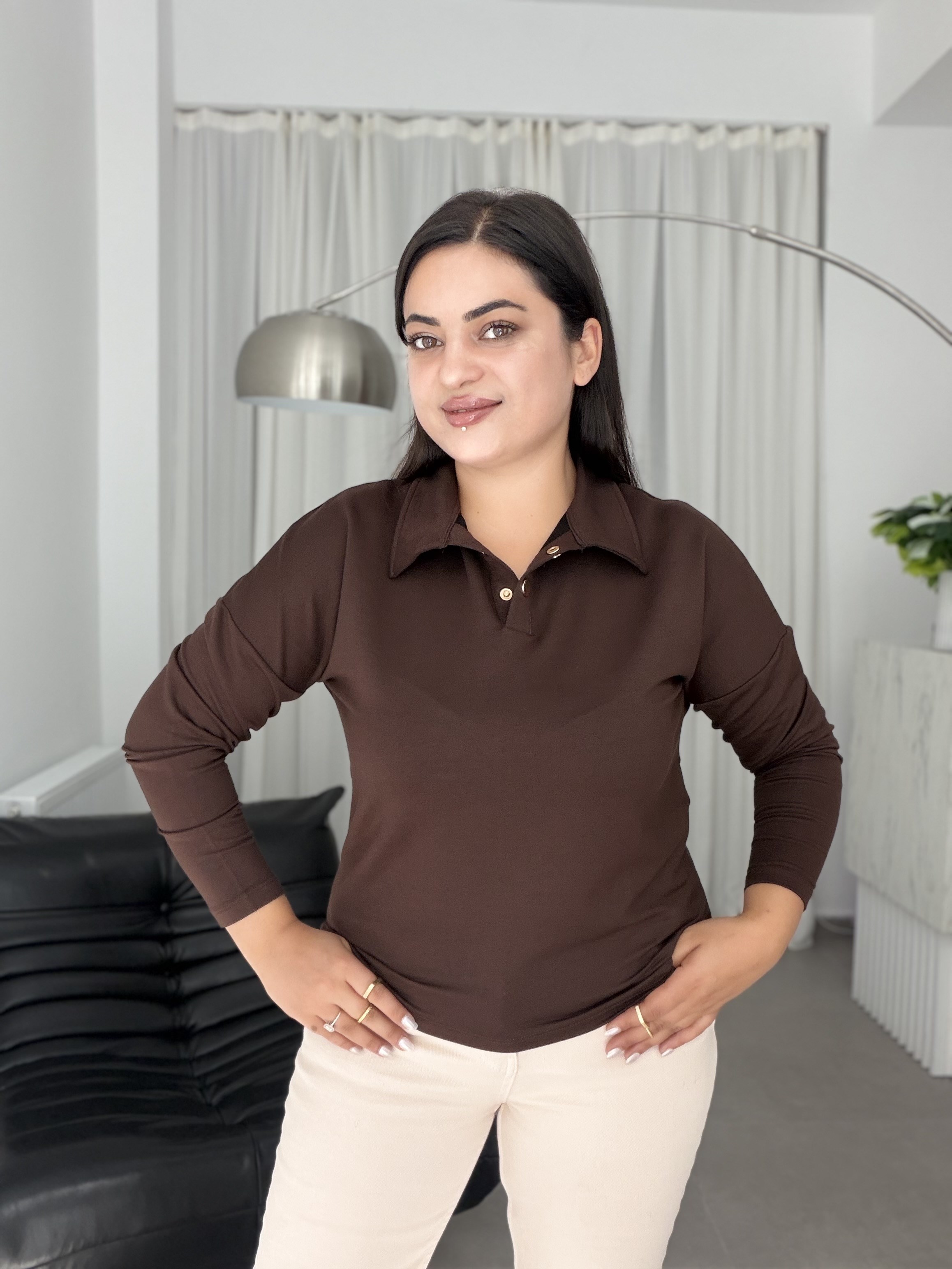 İvon Polo Yaka Çıtçıt Gold Düğme Detaylı Basic Bluz Kahve