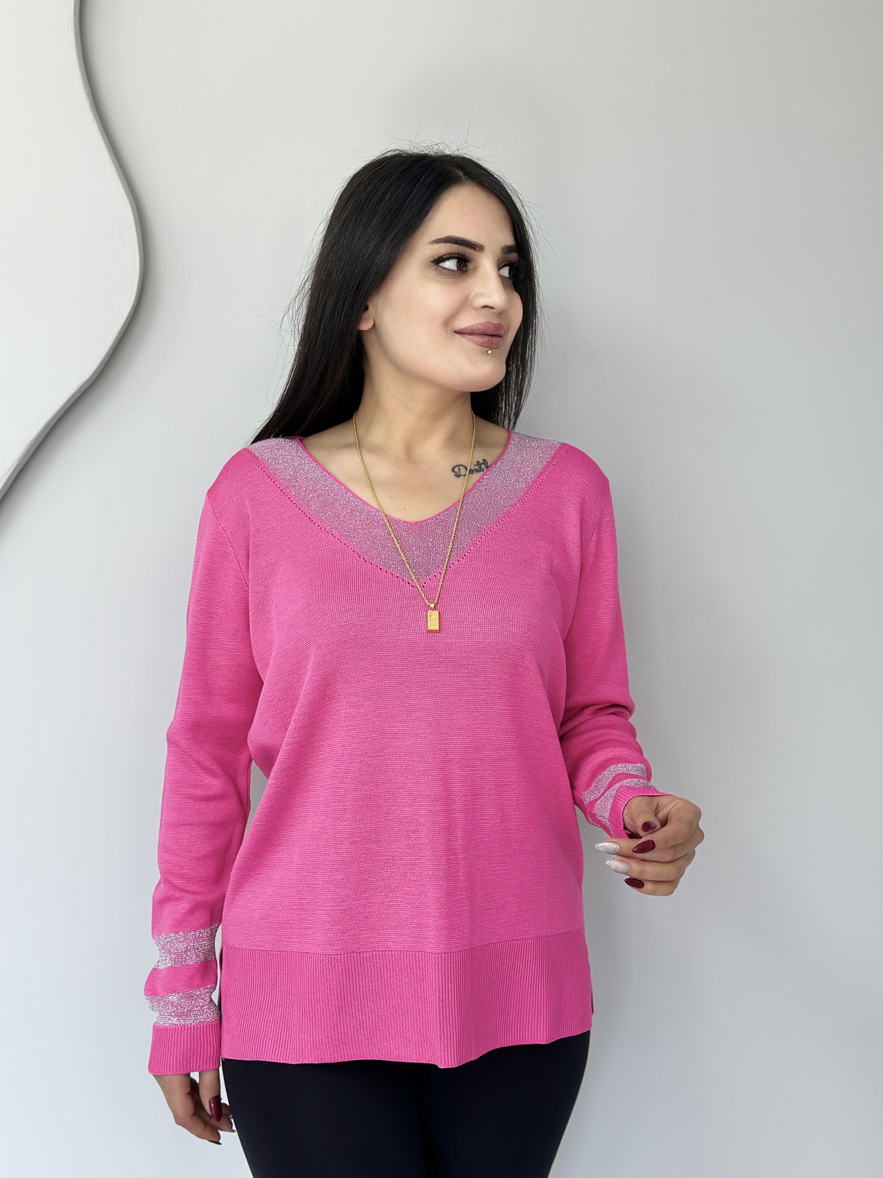 Kora Pembe V Yaka Yakası Ve Kolu Gri Simli Likralı Yandan Yırtmaçlı Triko Bluz A074