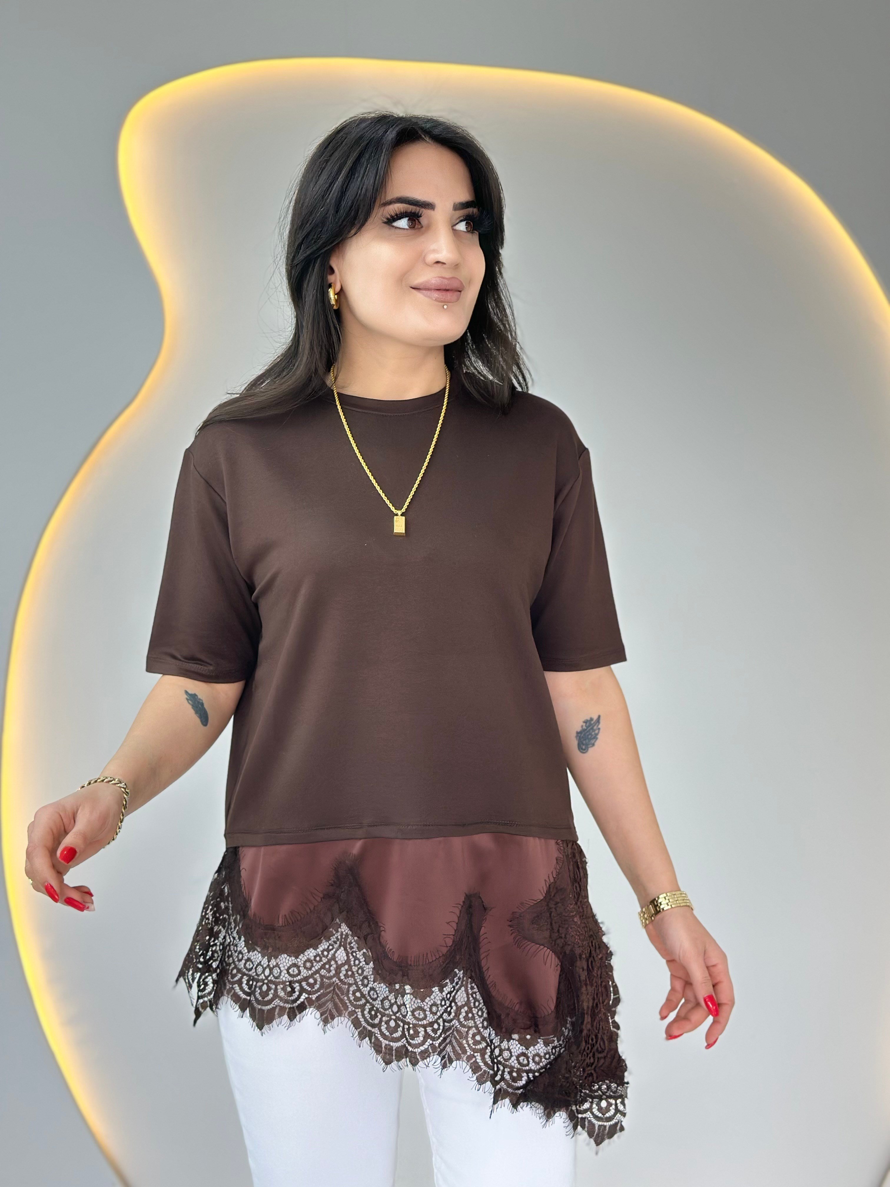 Koza Kahve Dantel Detaylı Yarım Kol Asimetrik Tasarım Bluz D090