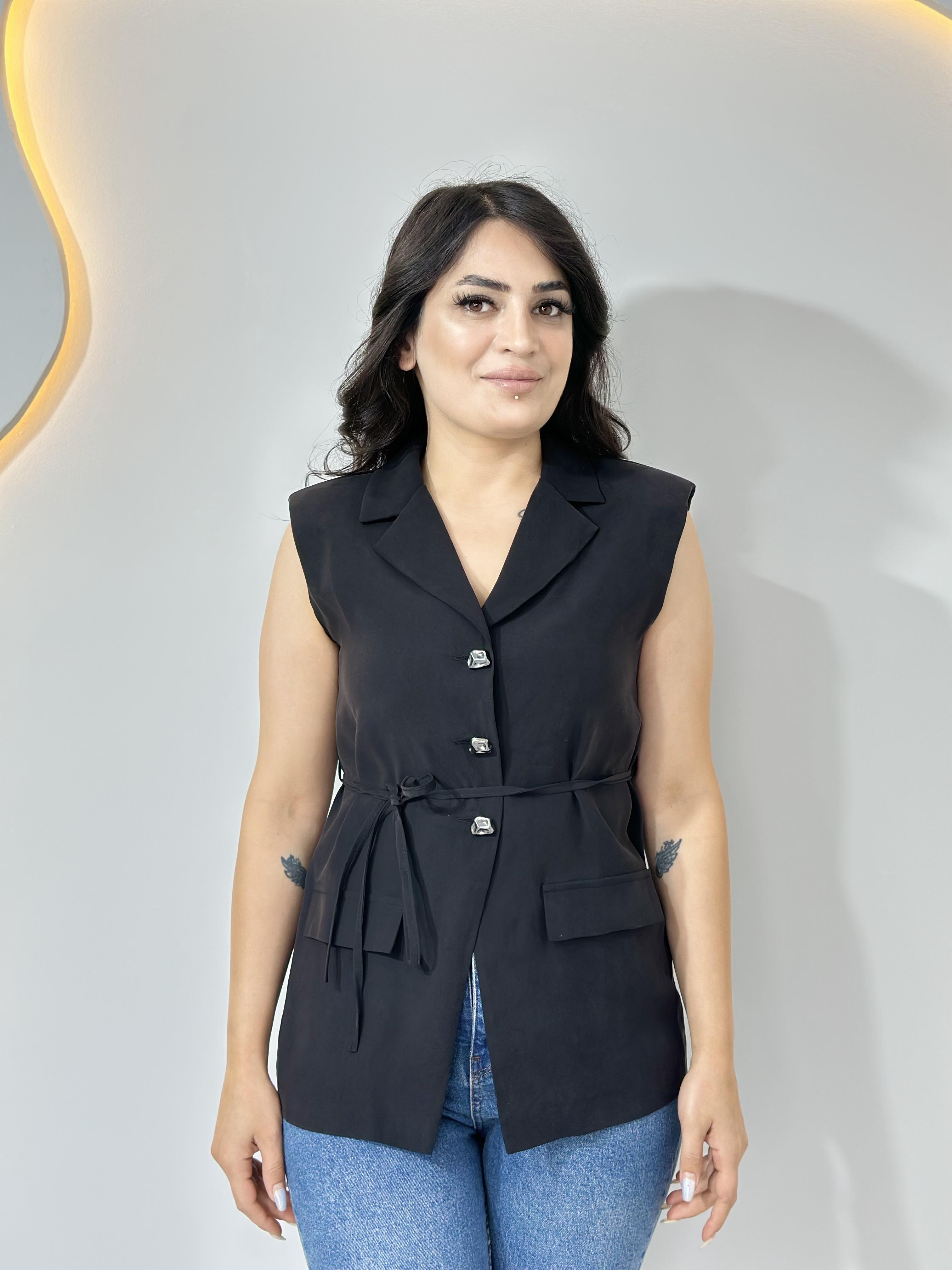 Lavie Siyah Vatkalı Tensel Kuşaklı Yelek A064 