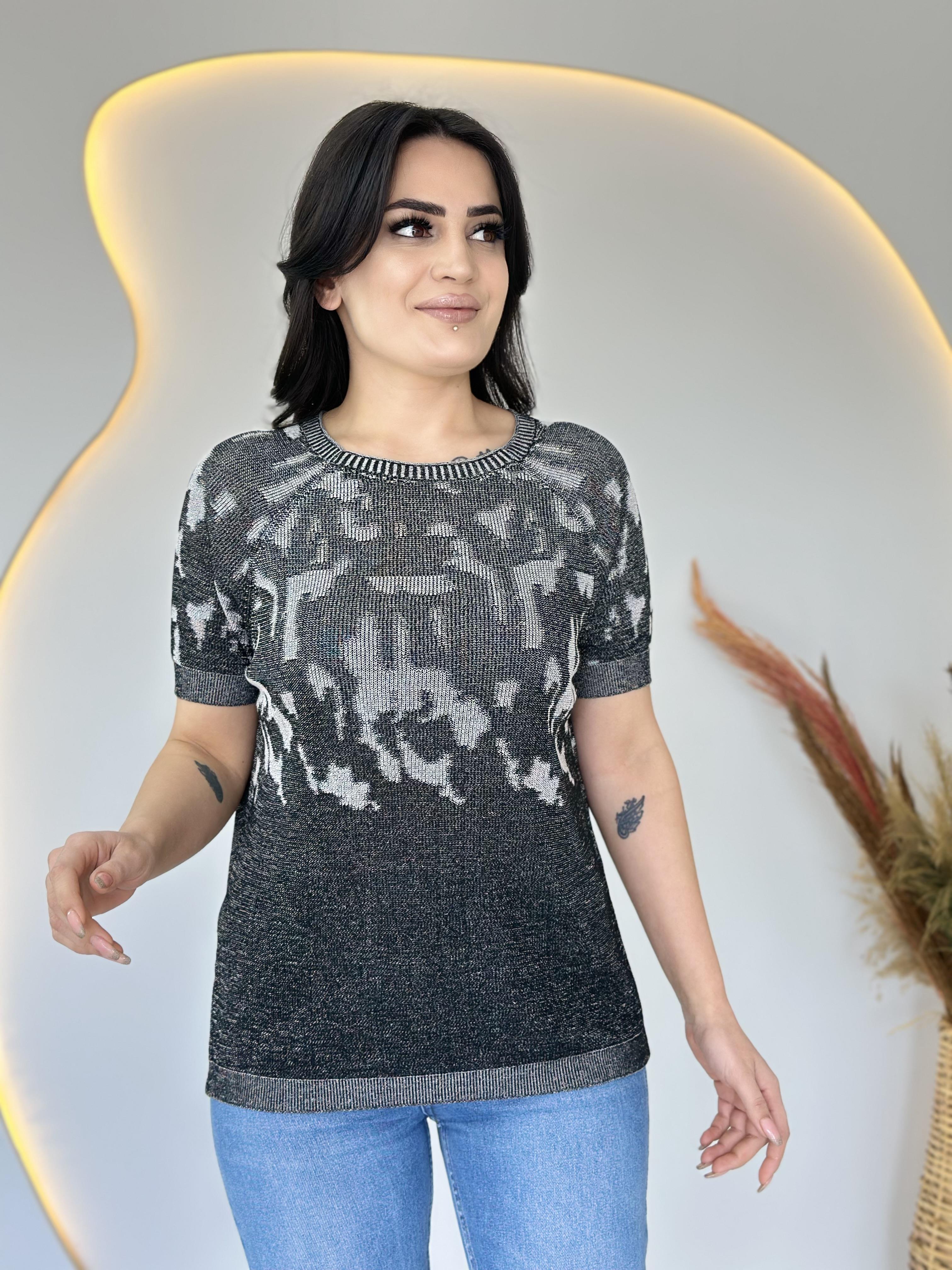 Lili Füme Jakarlı Desenli Kisa Kollu Bluz D042