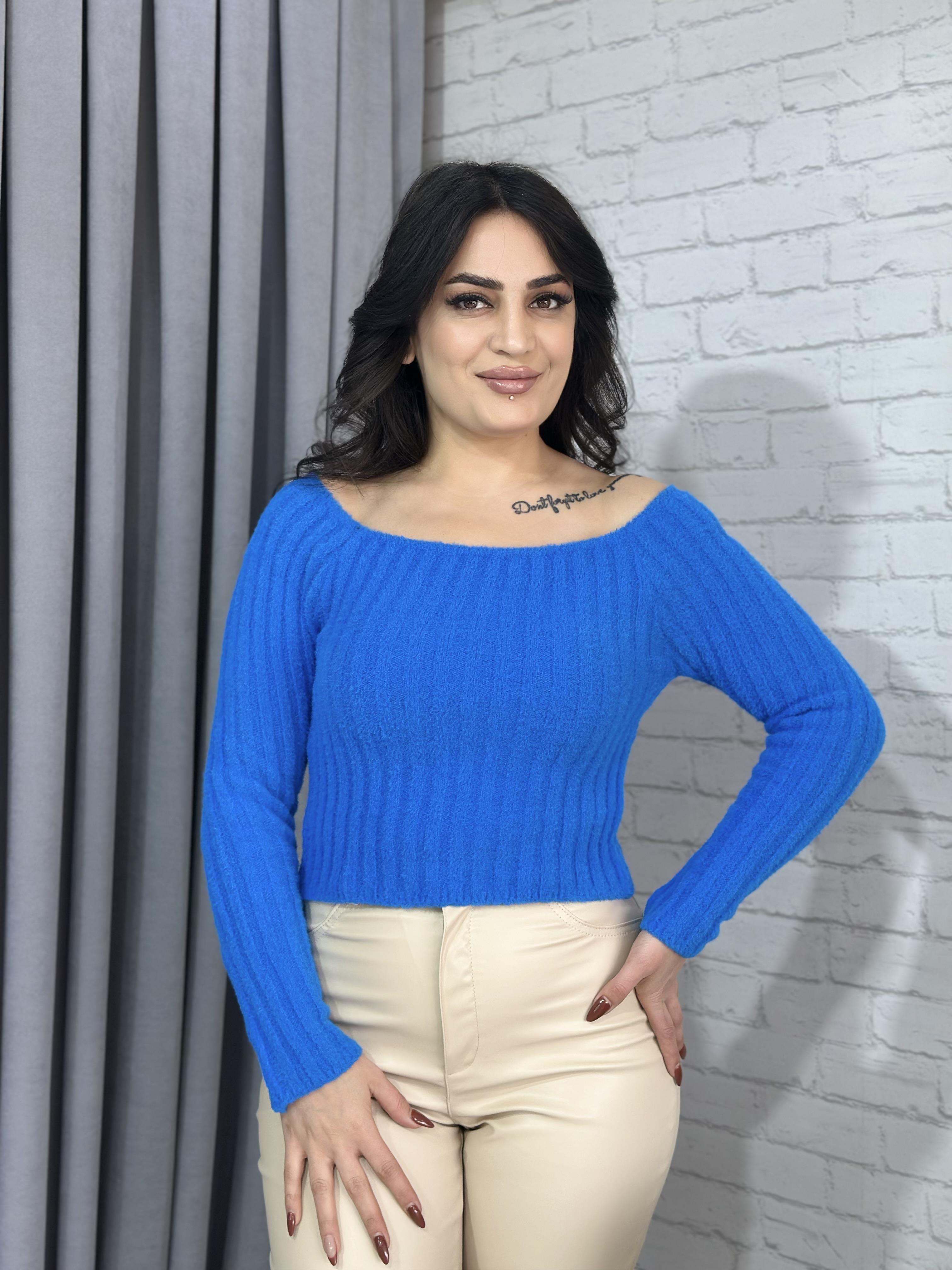 Mavi Madonna Yaka Yumuşacık Dokuda Peluş Bluz 