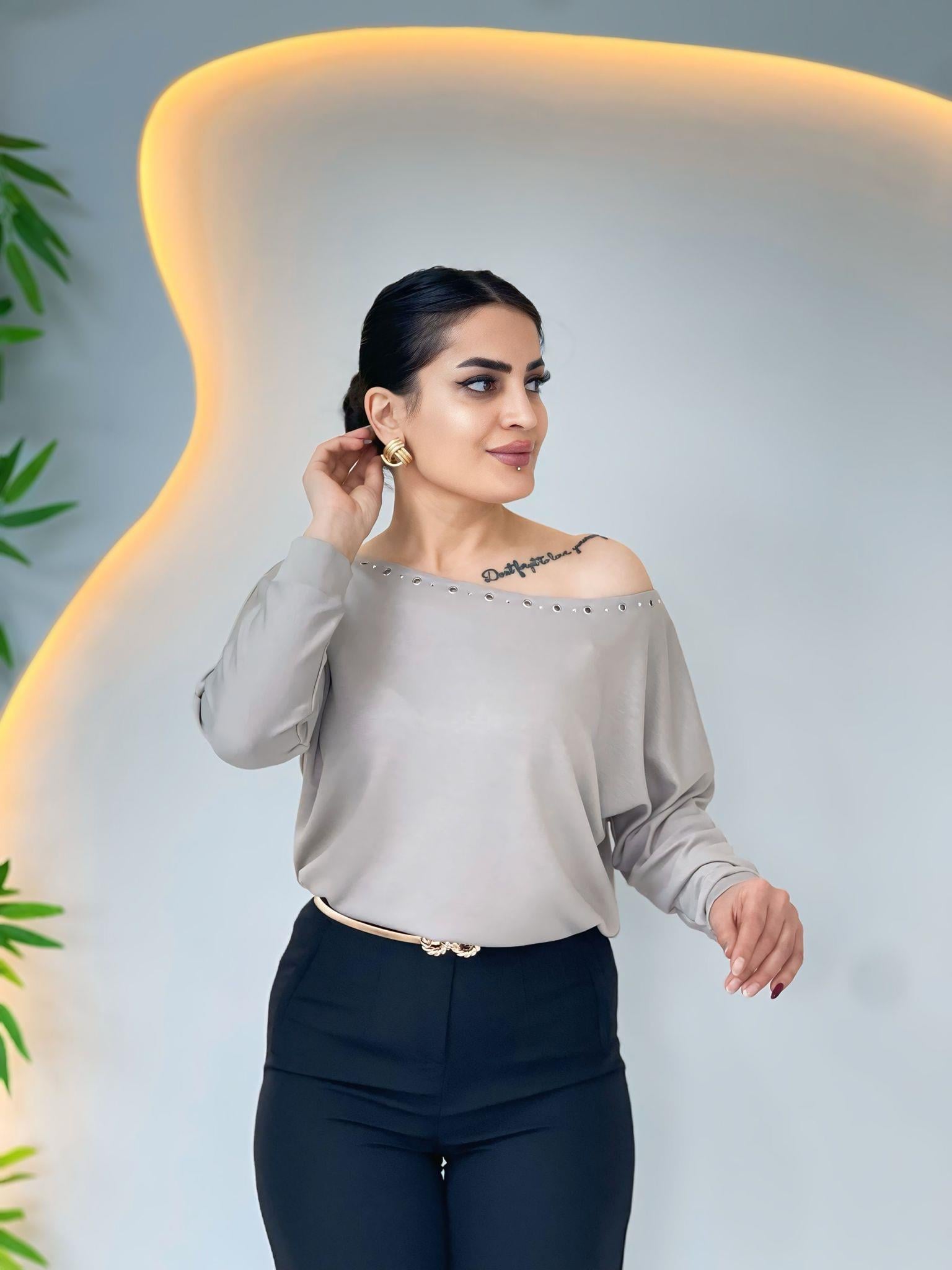 Nova Taş Kayık Yaka Kuş Gözü Detaylı Yarasa Kol Bluz A4141