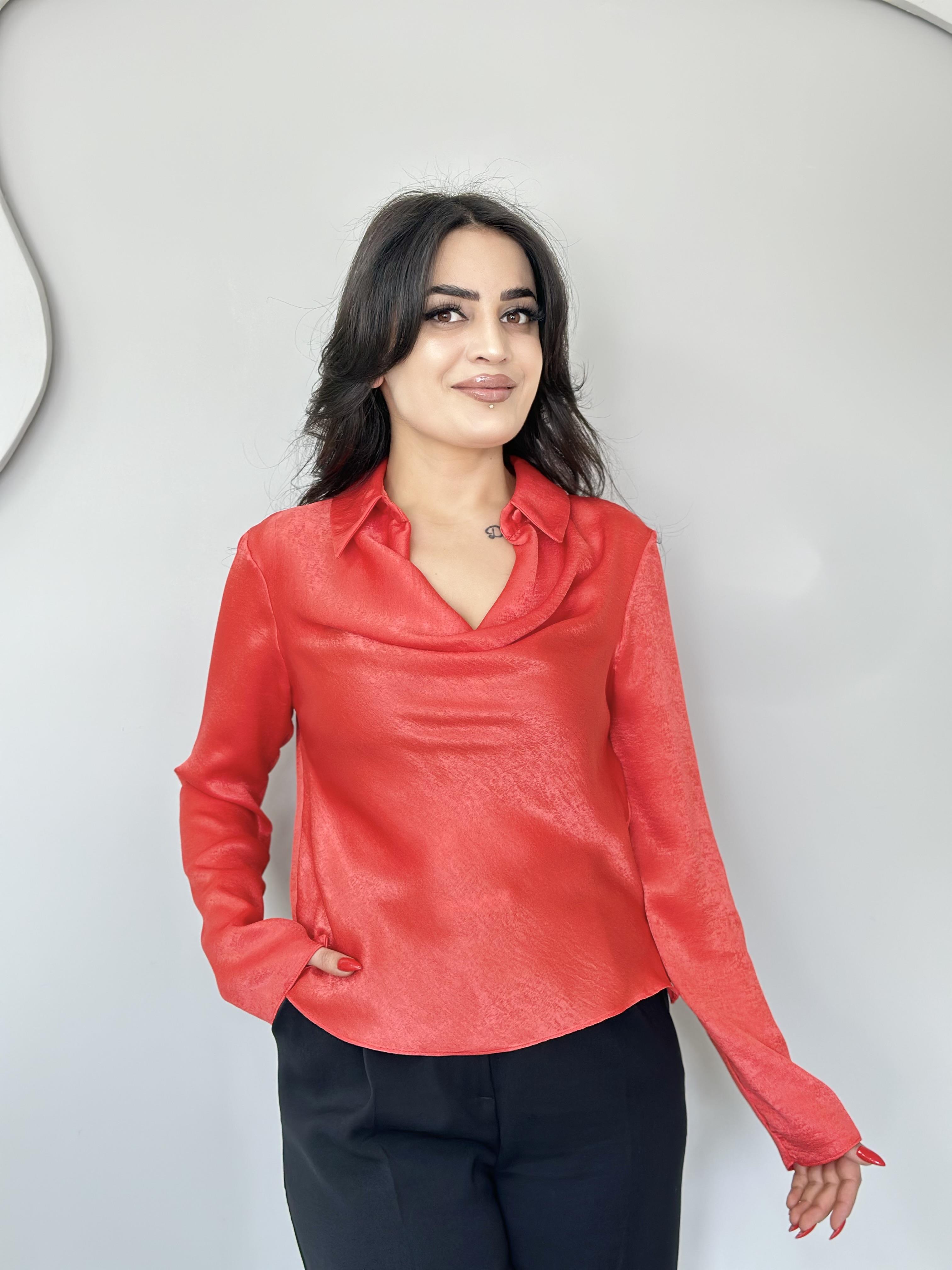 Nuvy Kırmızı Degaje Yakalı Saten Bluz D5656