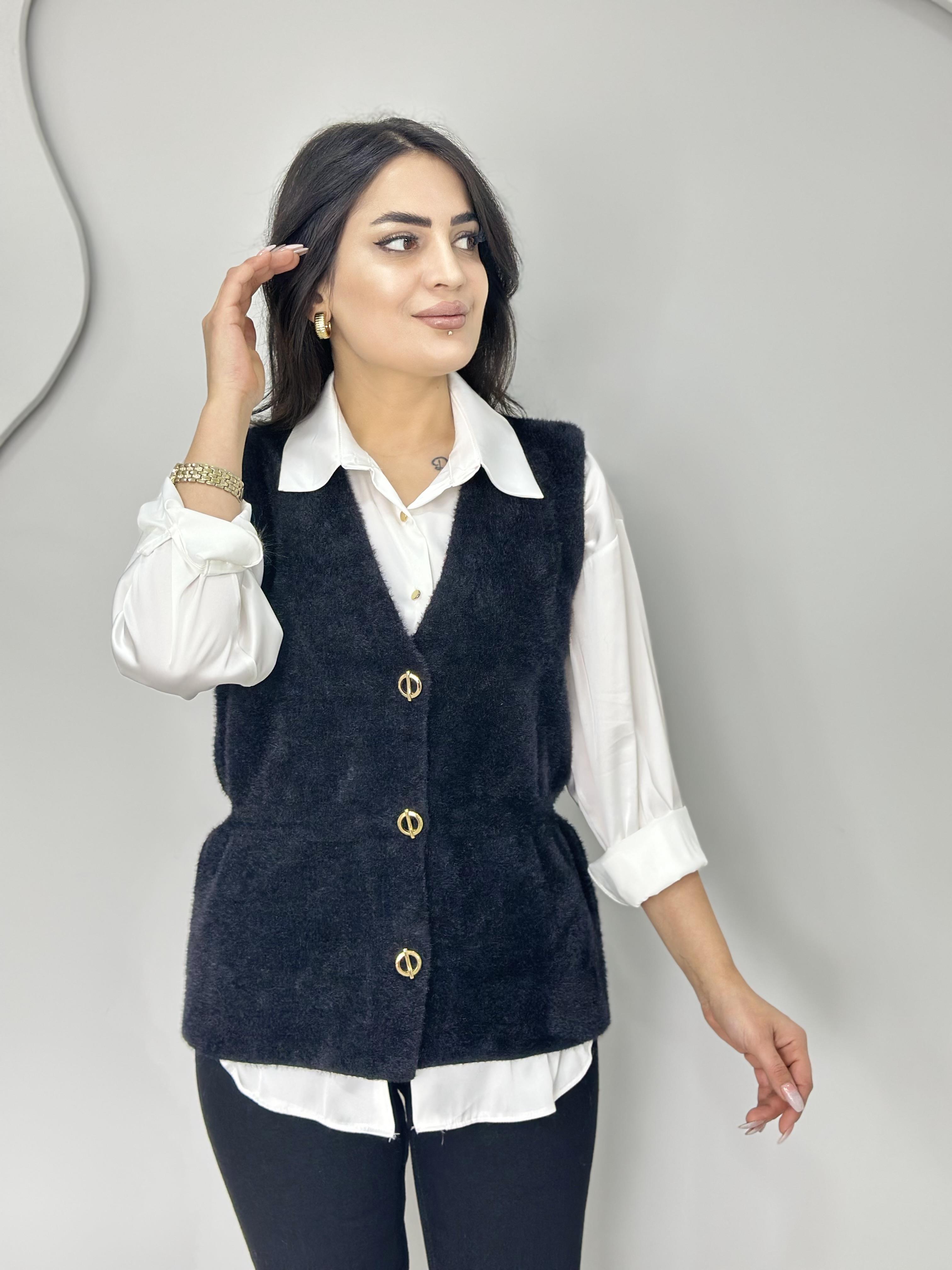 Sade Siyah Peluş Gold Düğmeli Büzgüllü Yelek A031