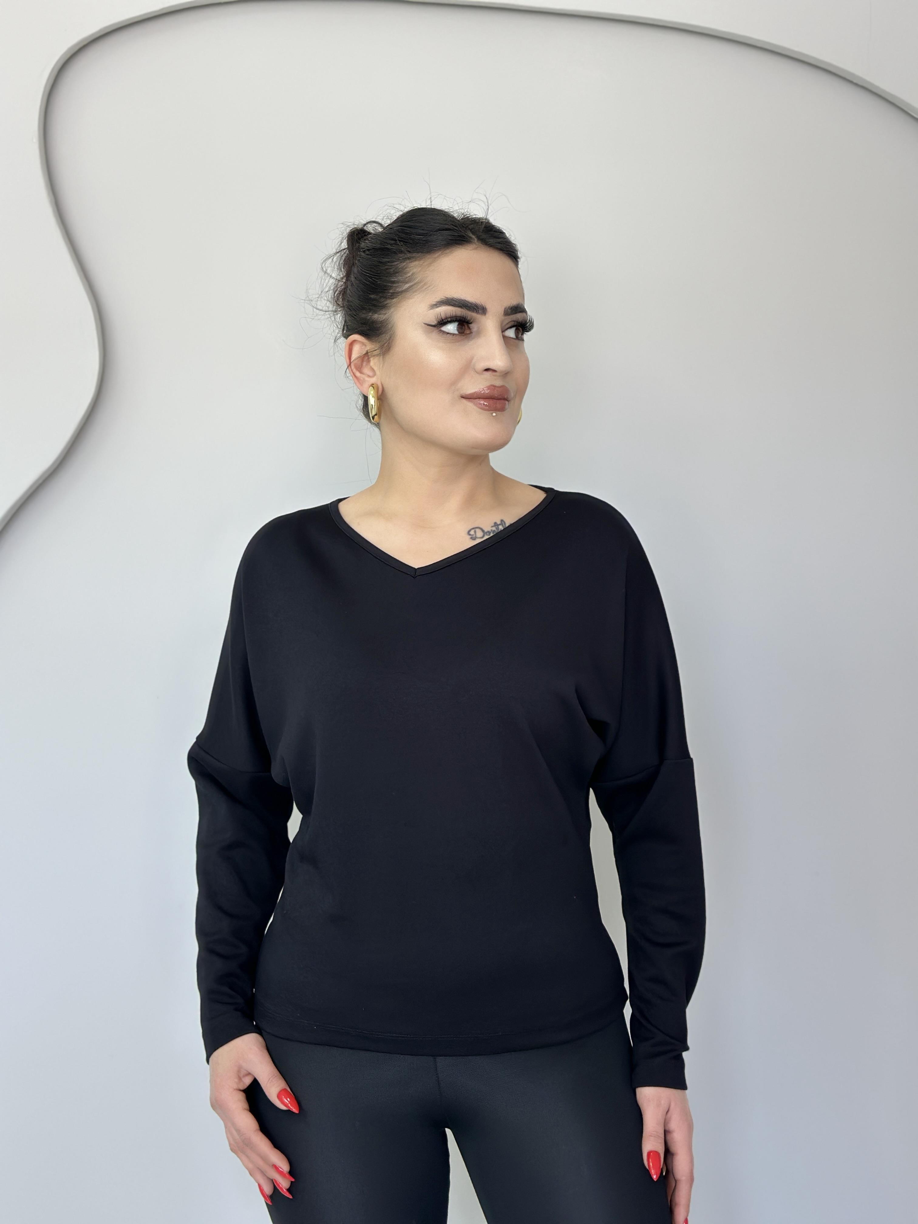 Selva Siyah V Yaka Modal Kumaş Bluz c5656