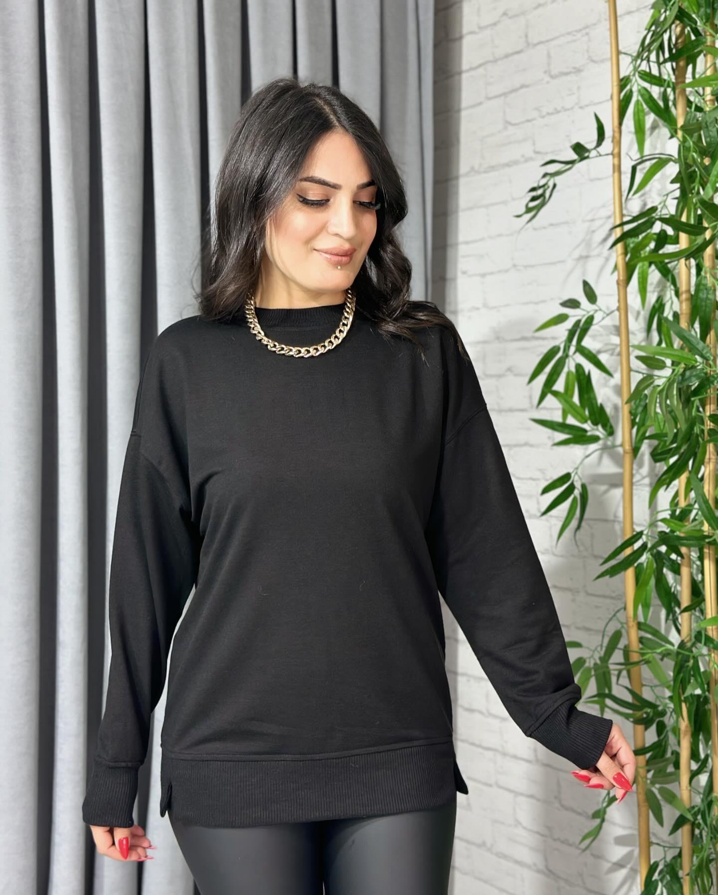 Siyah Bisiklet Yaka Pamuklu Sweatshirt 