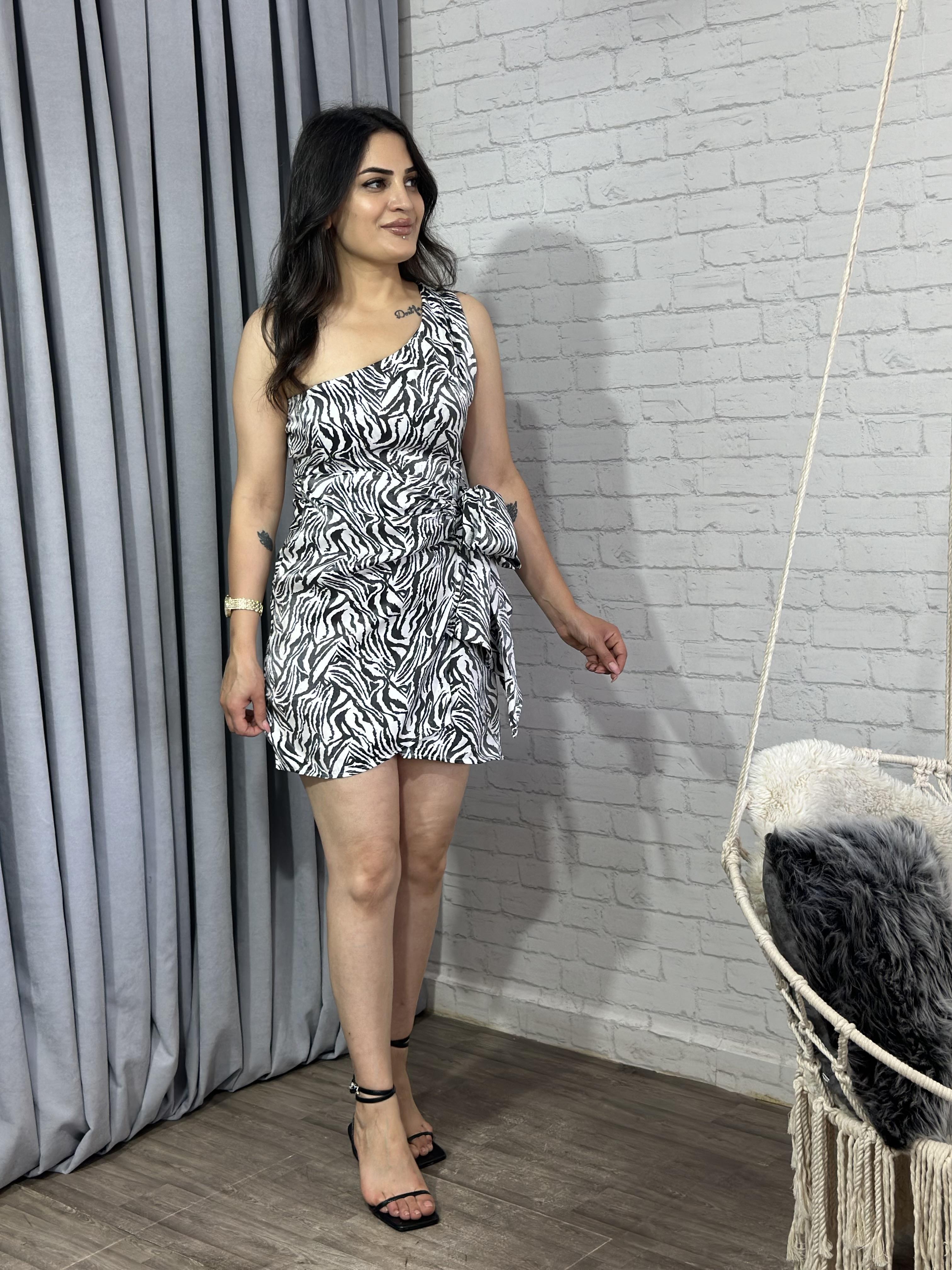 Zebra Desen Tek Omuz Yandan Bağlamalı Pamuk Saten Elbise 