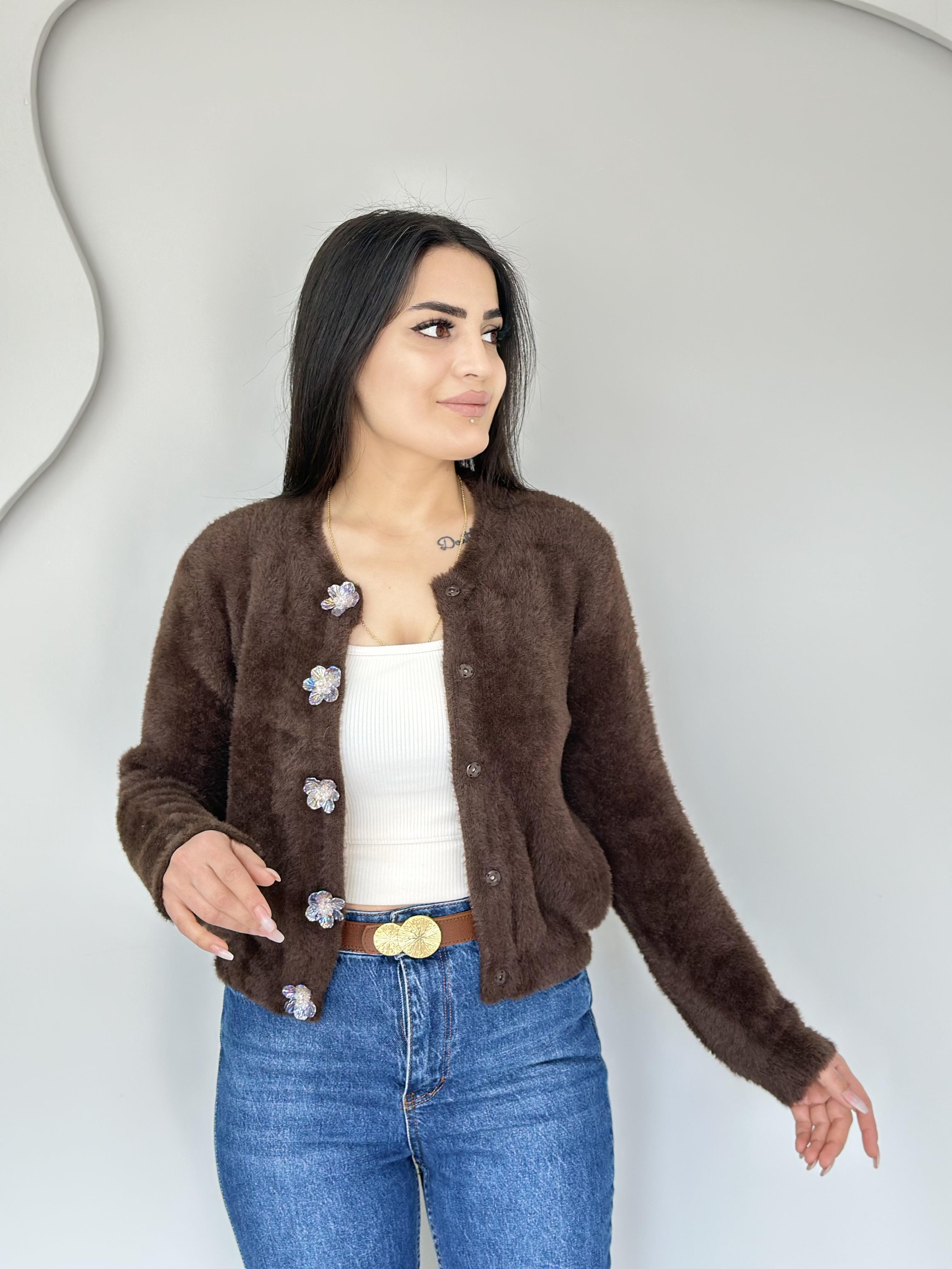 Aura Acı Kahve Çiçek Düğmeli Yumoş Hırka C2323