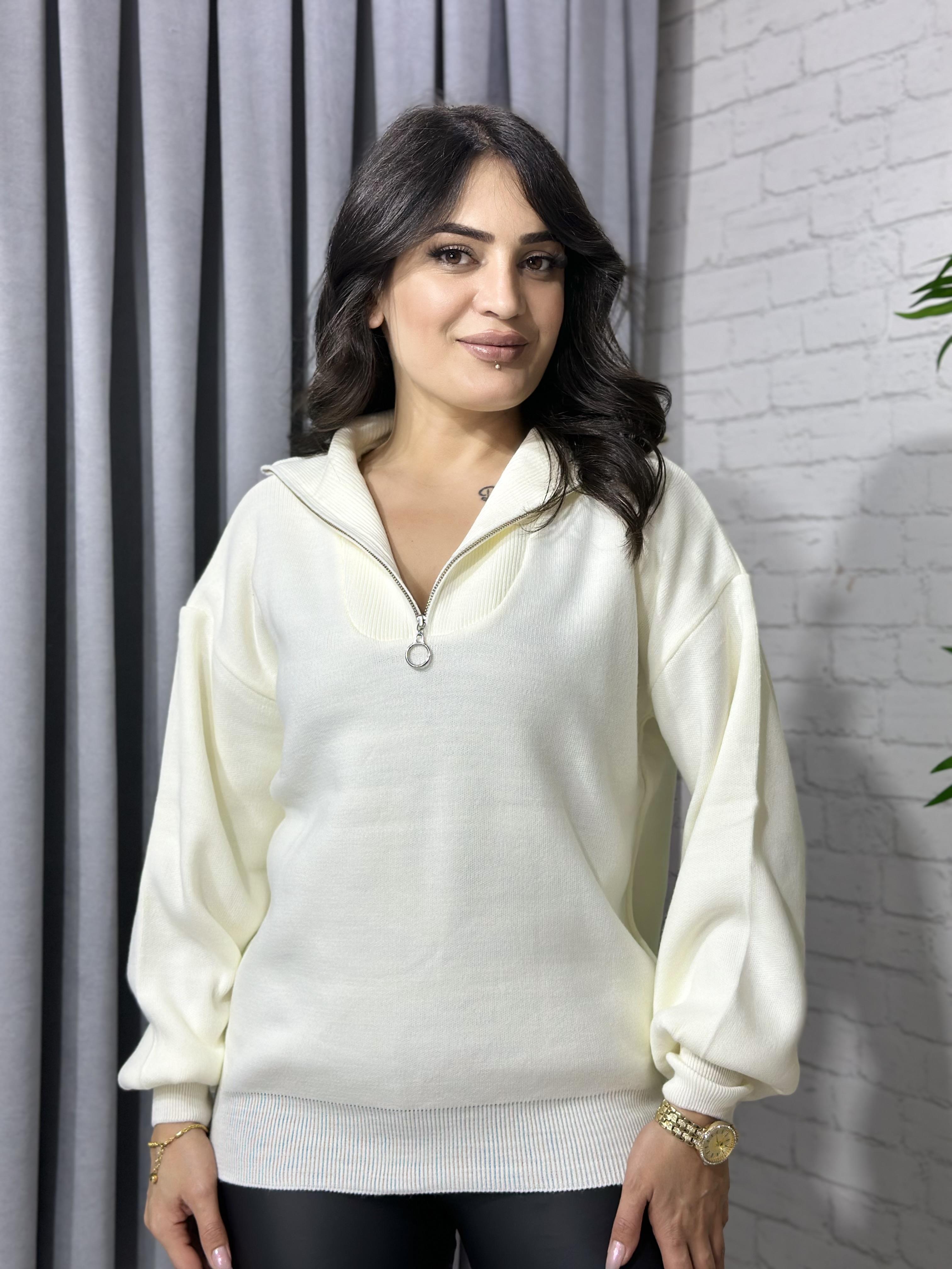 Beyaz Fermuarlı Triko Kazak 