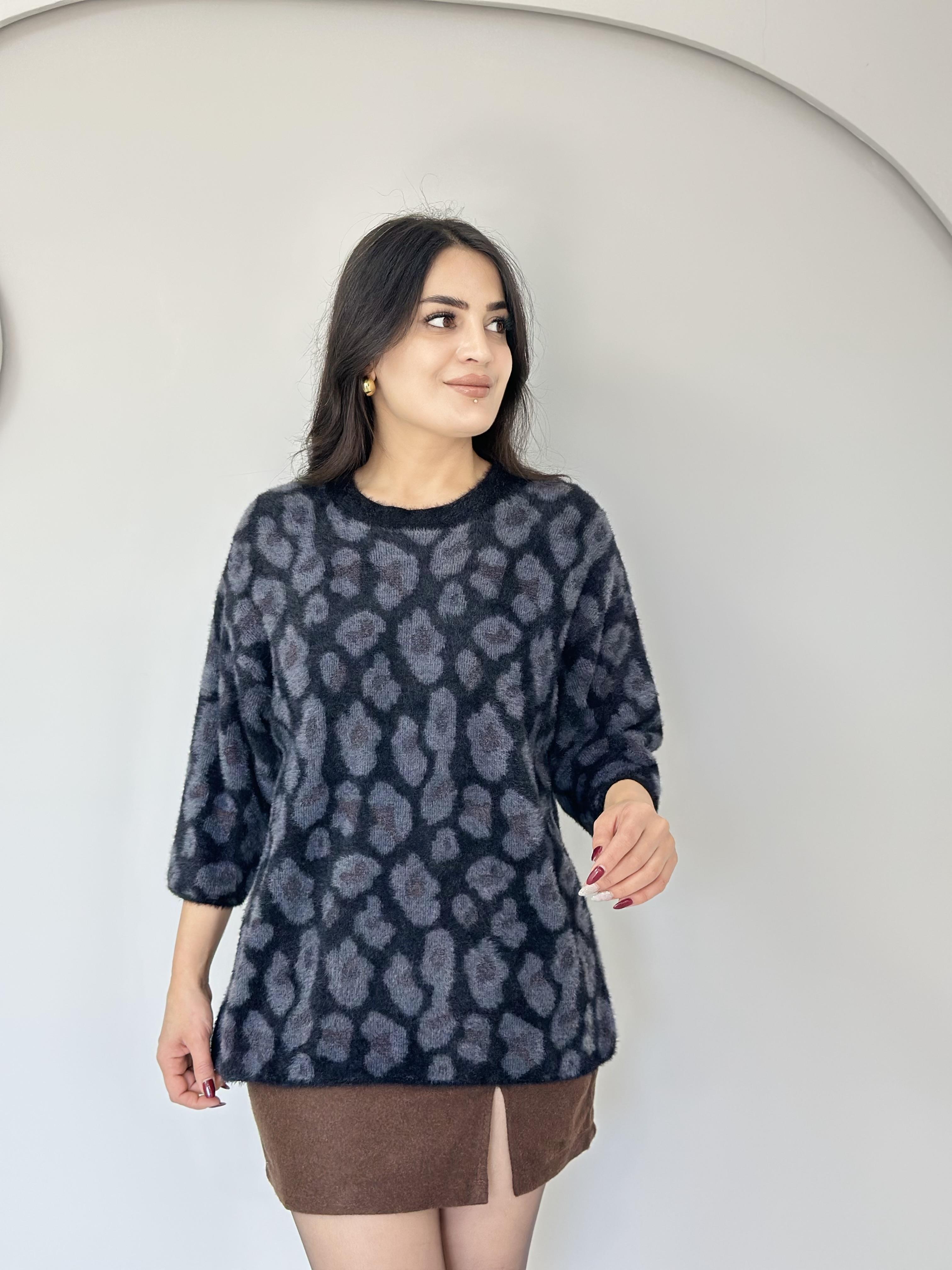 Bluf Siyah Leopar Batik Desen Angora Yumoş Kazak A421