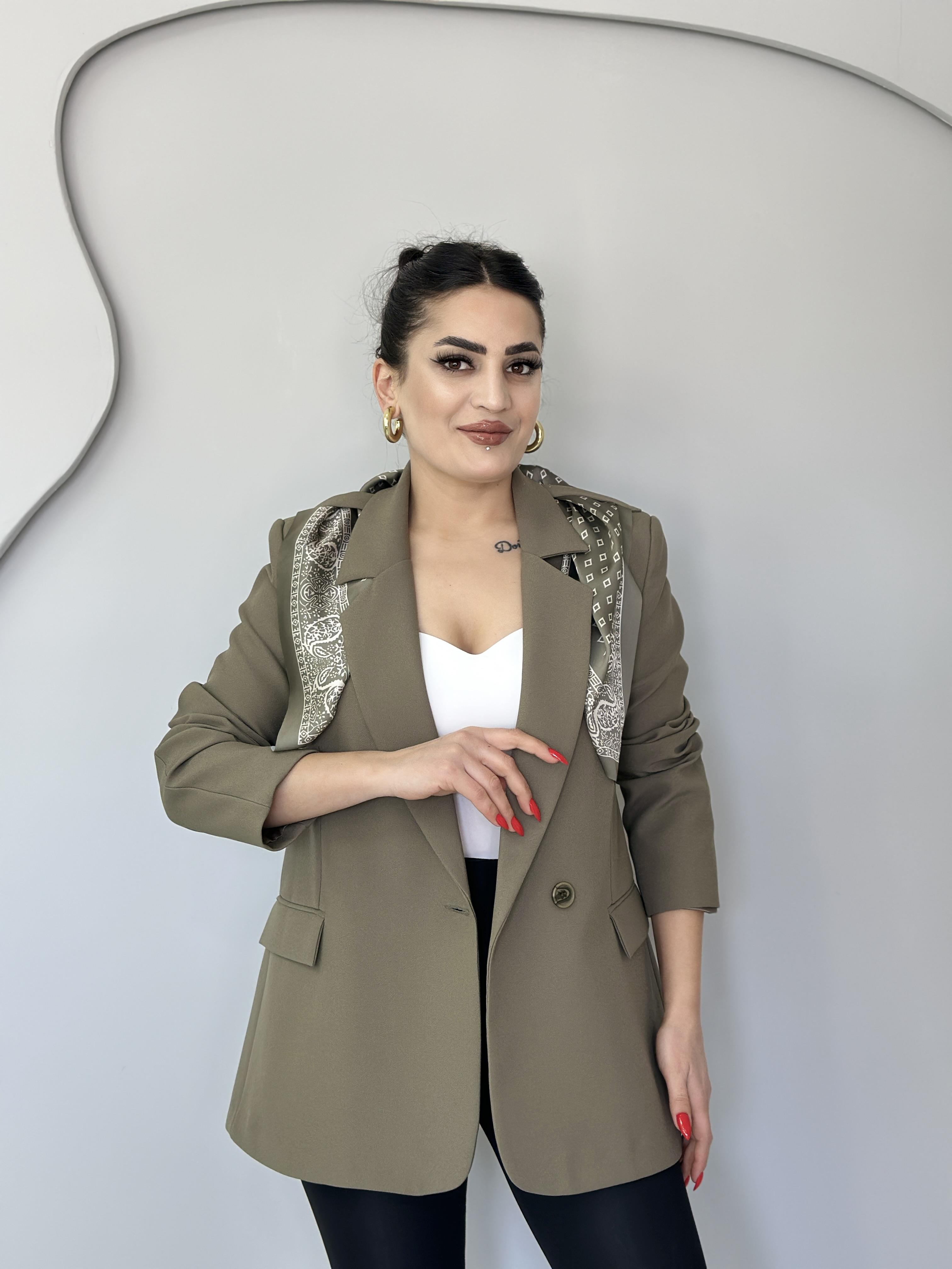 Cinda Haki Fular Detaylı Astarlı Blazer Ceket C7665