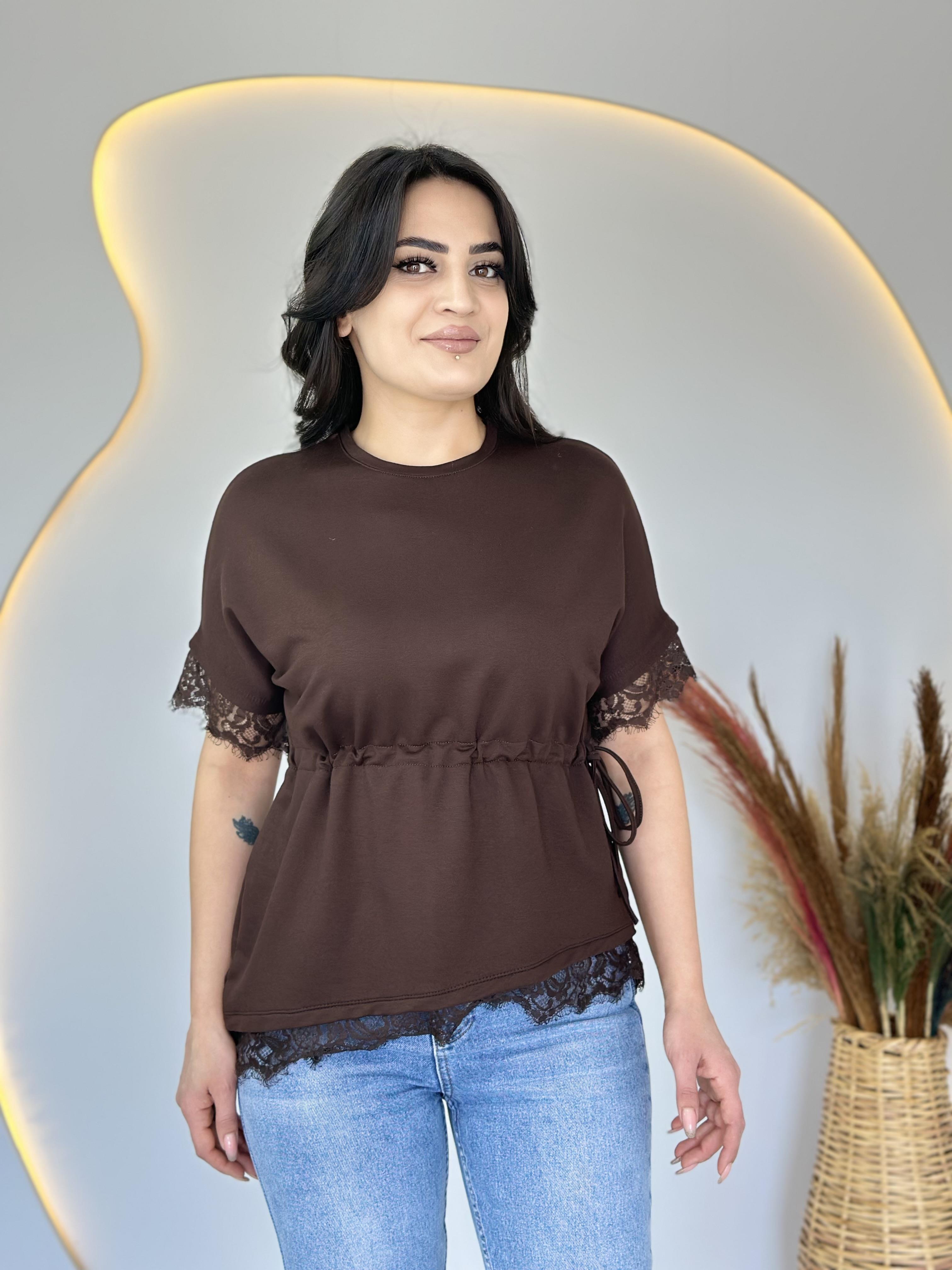 Club Acı Kahve Dantel Parçalı Beli Bağcıklı  Asimetrik Viskon Bluz D038