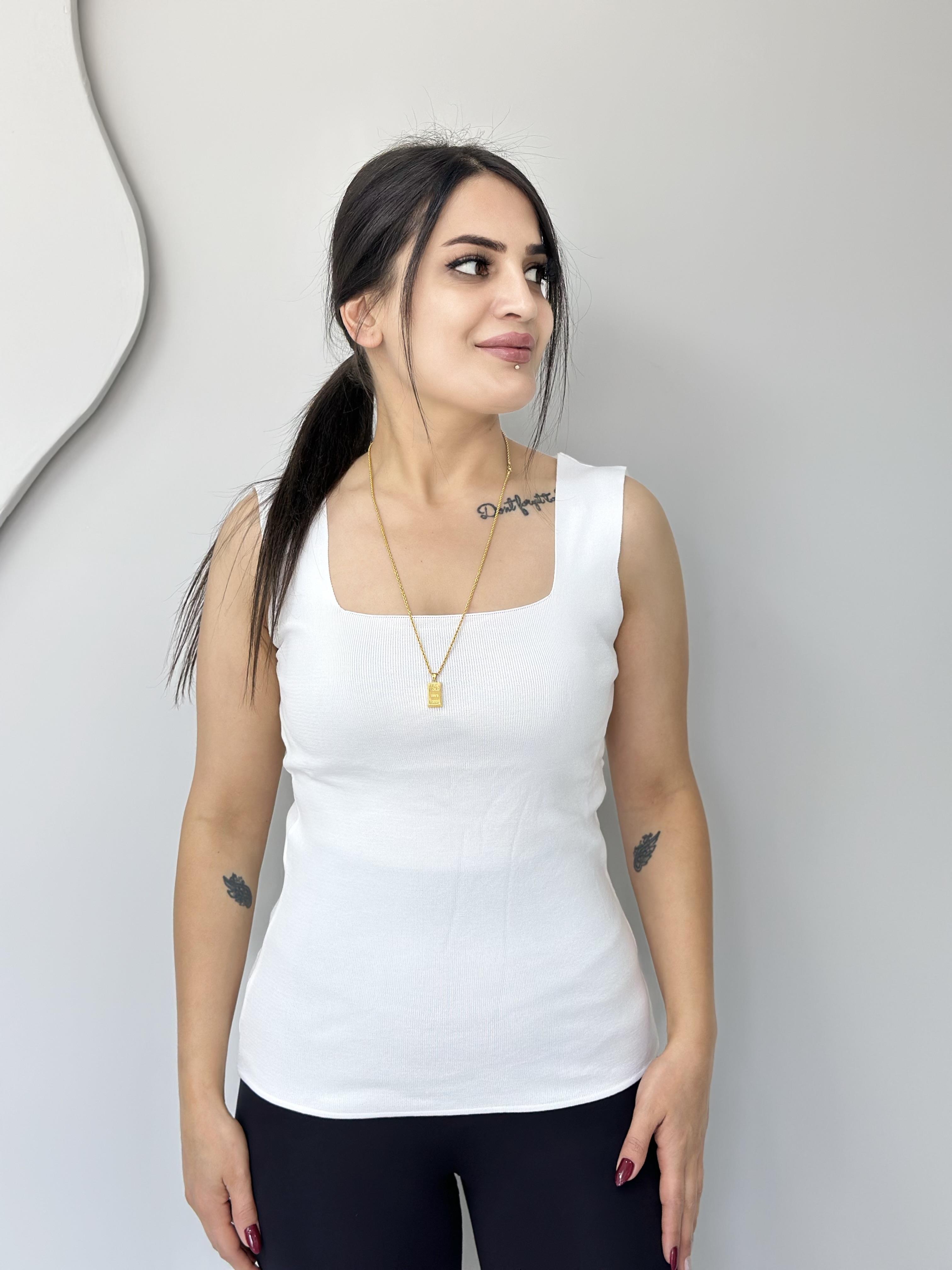 Coni Beyaz Kare Yaka İnce Triko Atlet A070