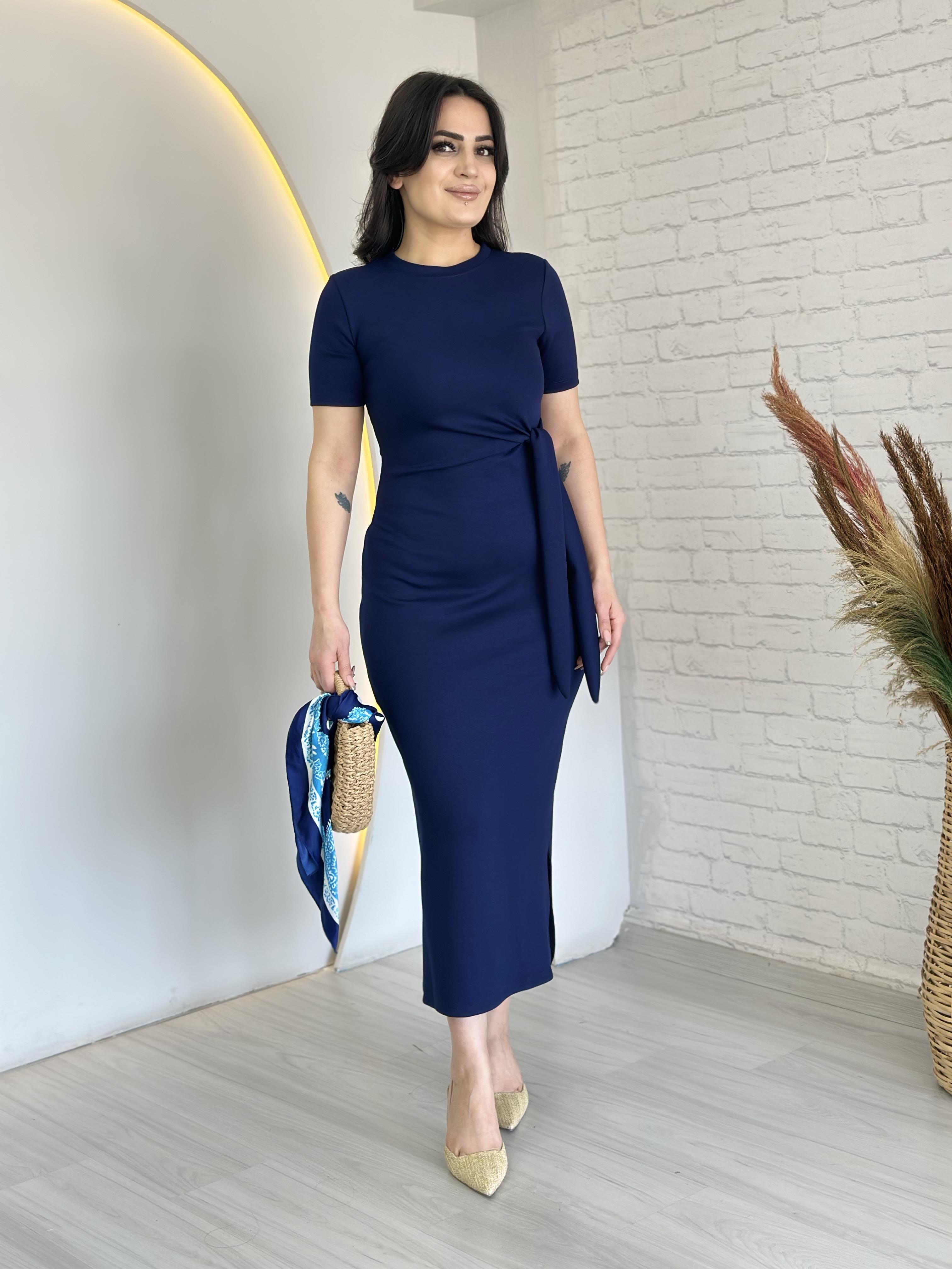 Duru Lacivert Yandan Bağlamalı Detay Modal Yırtmaçlı Midi Boy Elbise D045