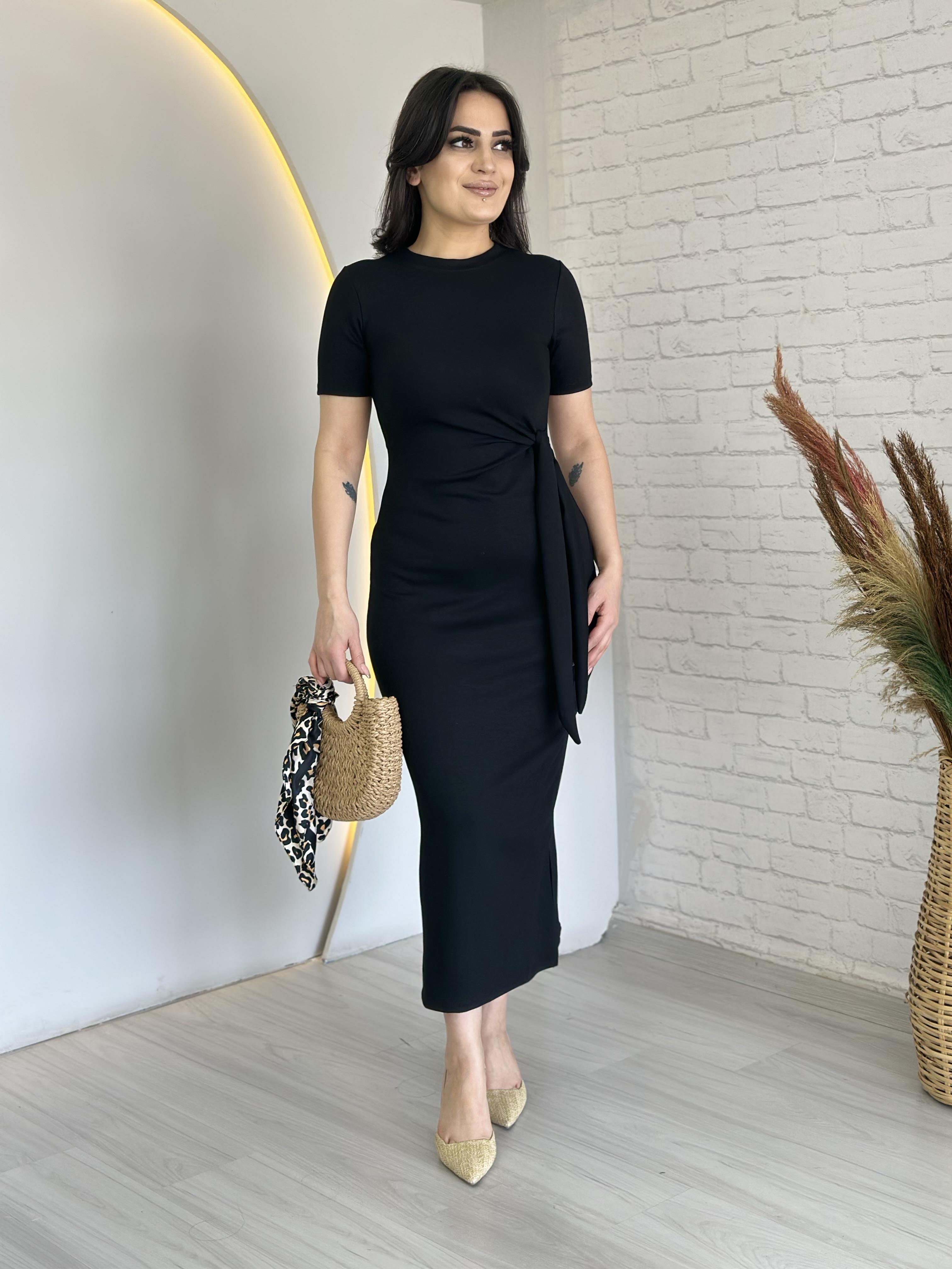 Duru Siyah Yandan Bağlamalı Detay Modal Yırtmaçlı Midi Boy Elbise D045 