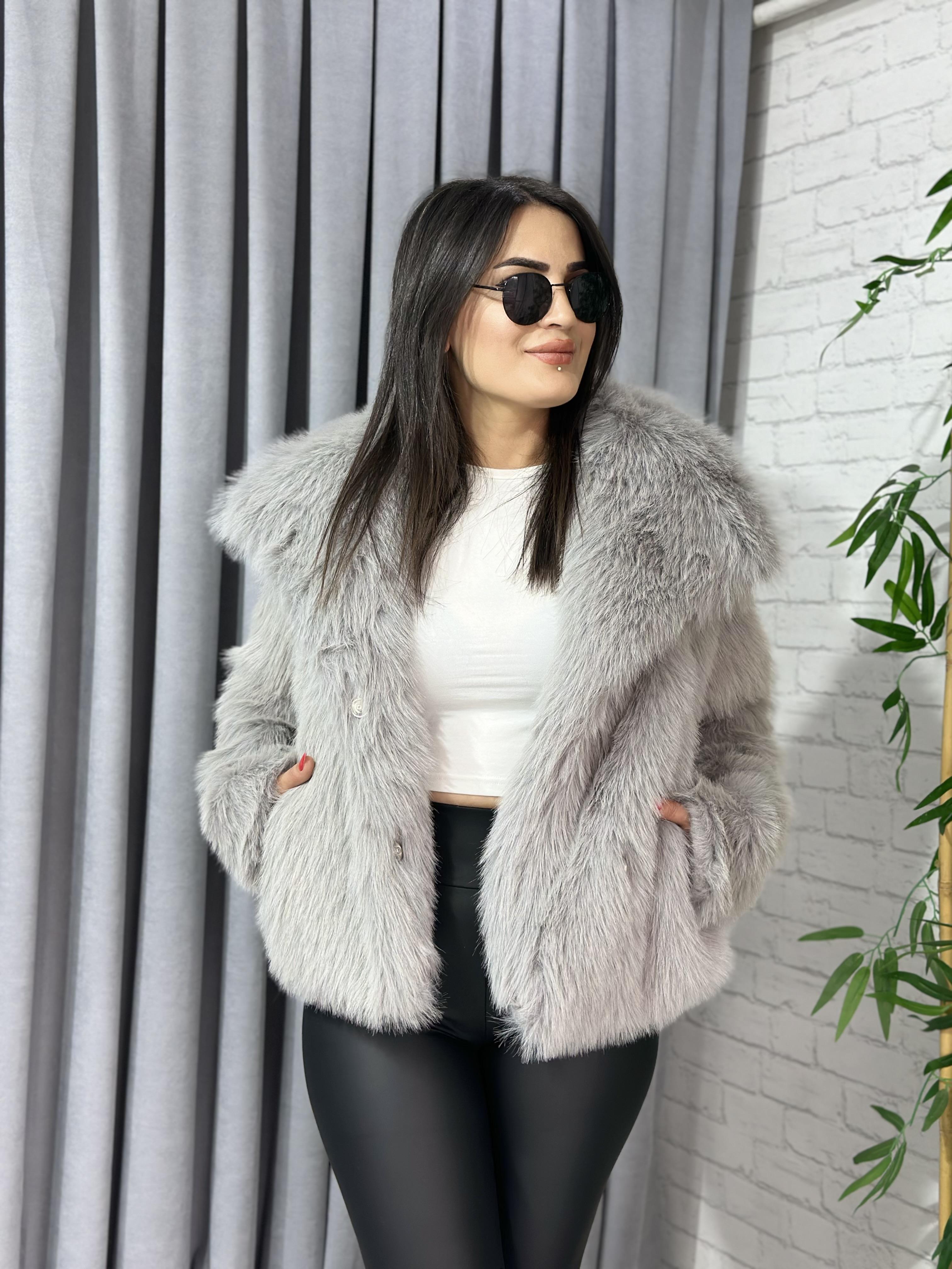 Gri İçi Astarlı Dik Yaka Kürk Kaban