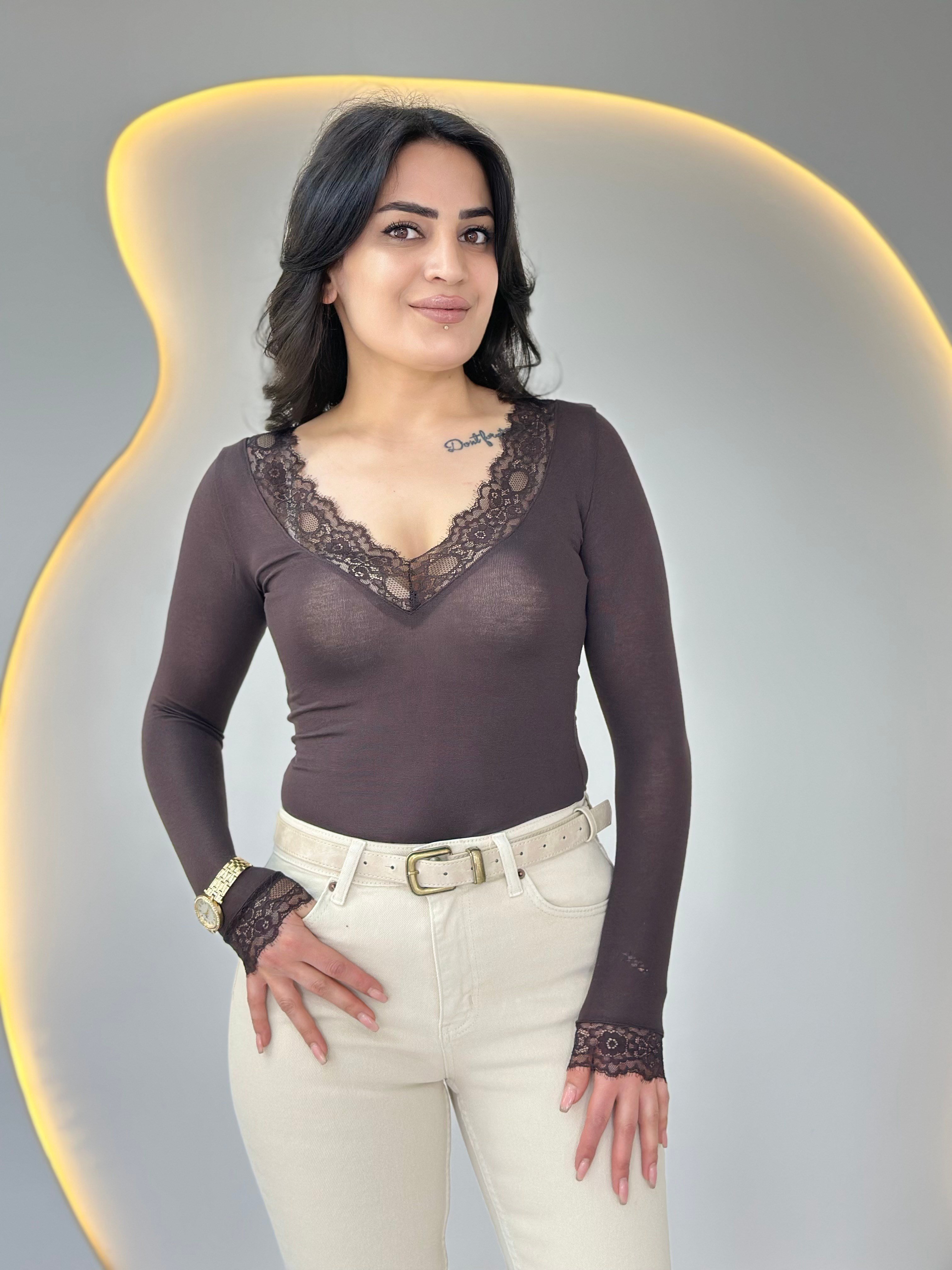 İlda Kahve Dantel Detaylı Kaşmir Bluz D072