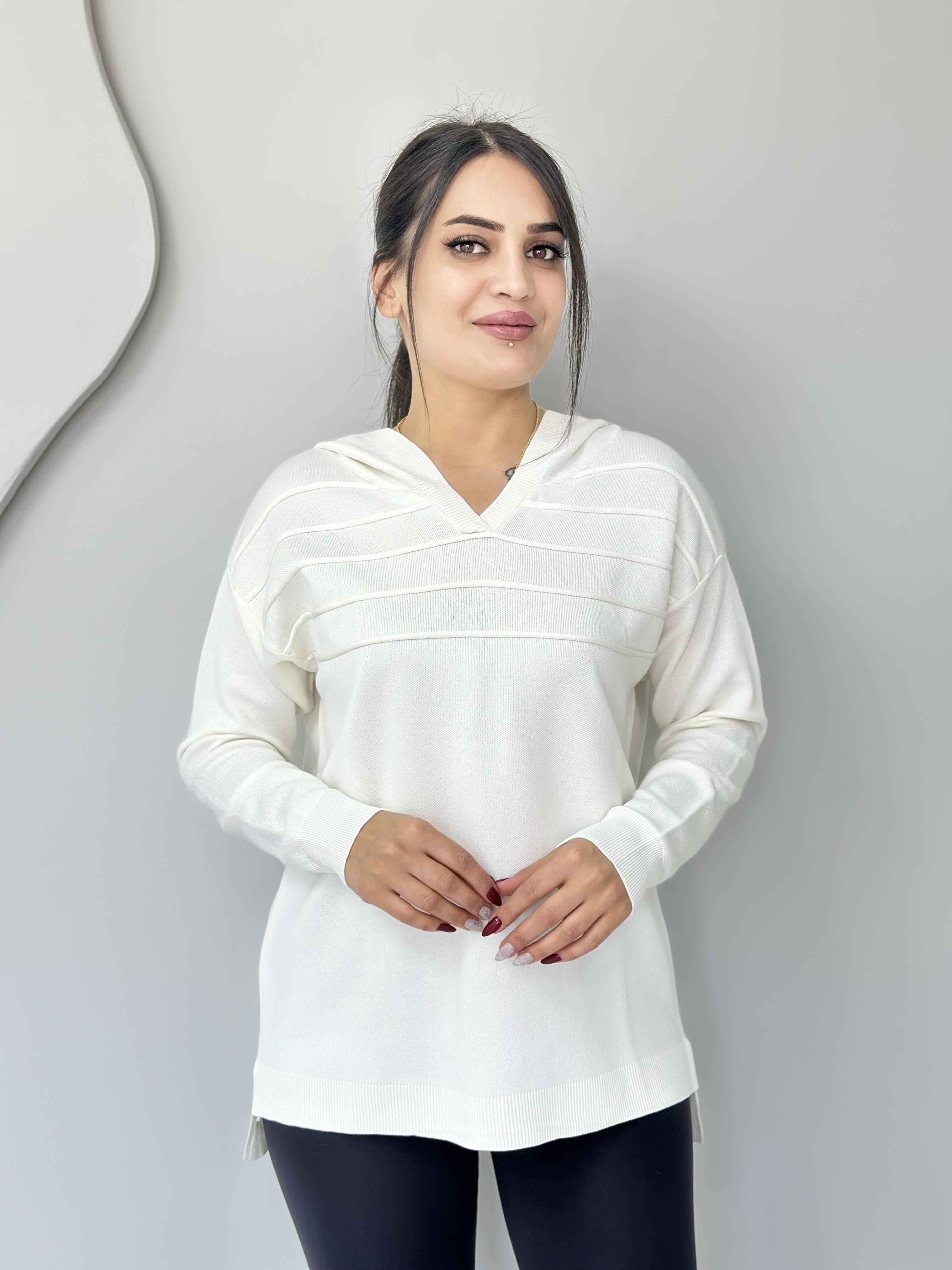 İnci Beyaz Tasarım Kapüşonlu Triko Kazak A045