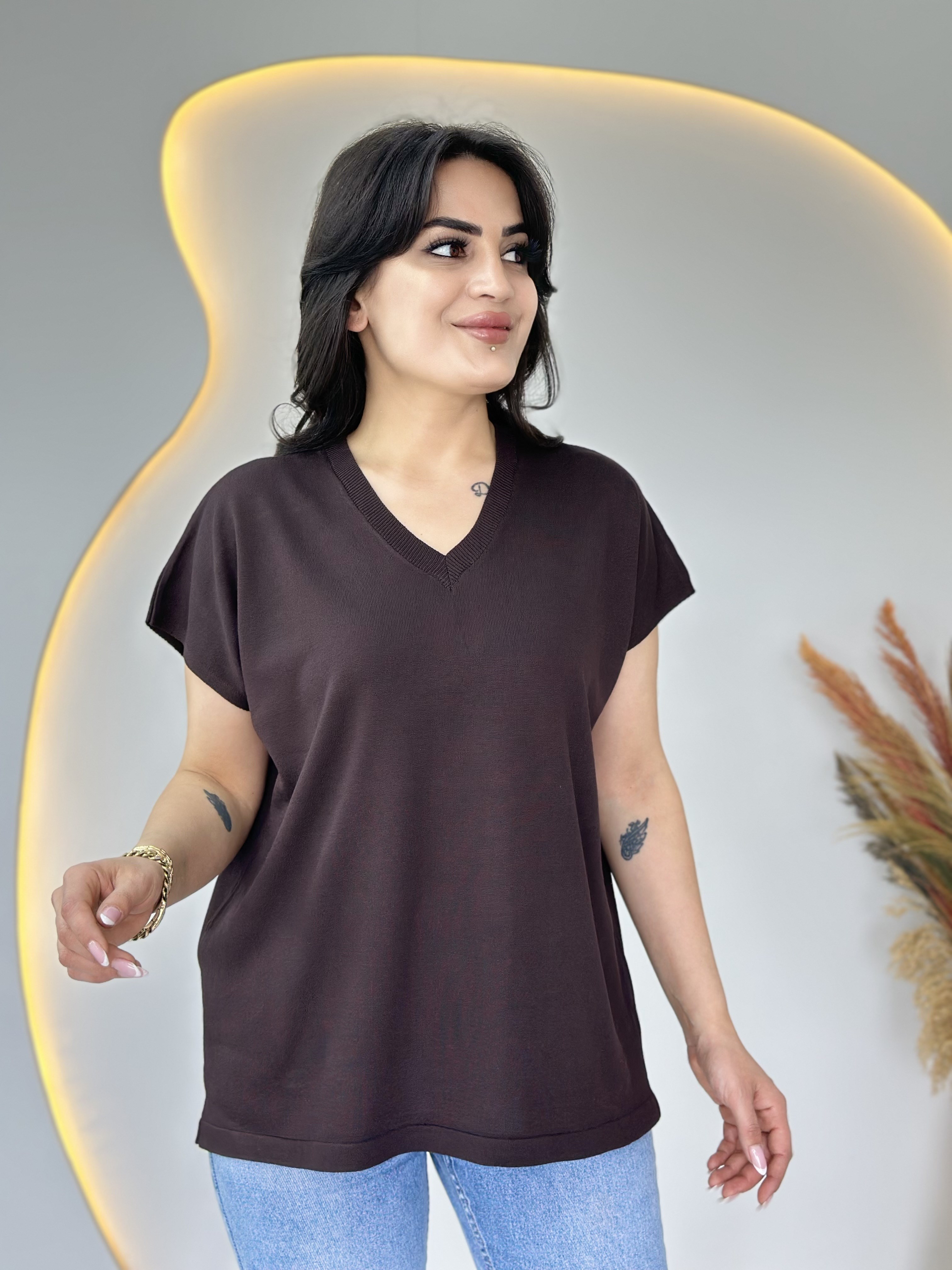 İza Kahve V yaka Düşük Omuzlu Kısa Kollu Merserize Bluz D108