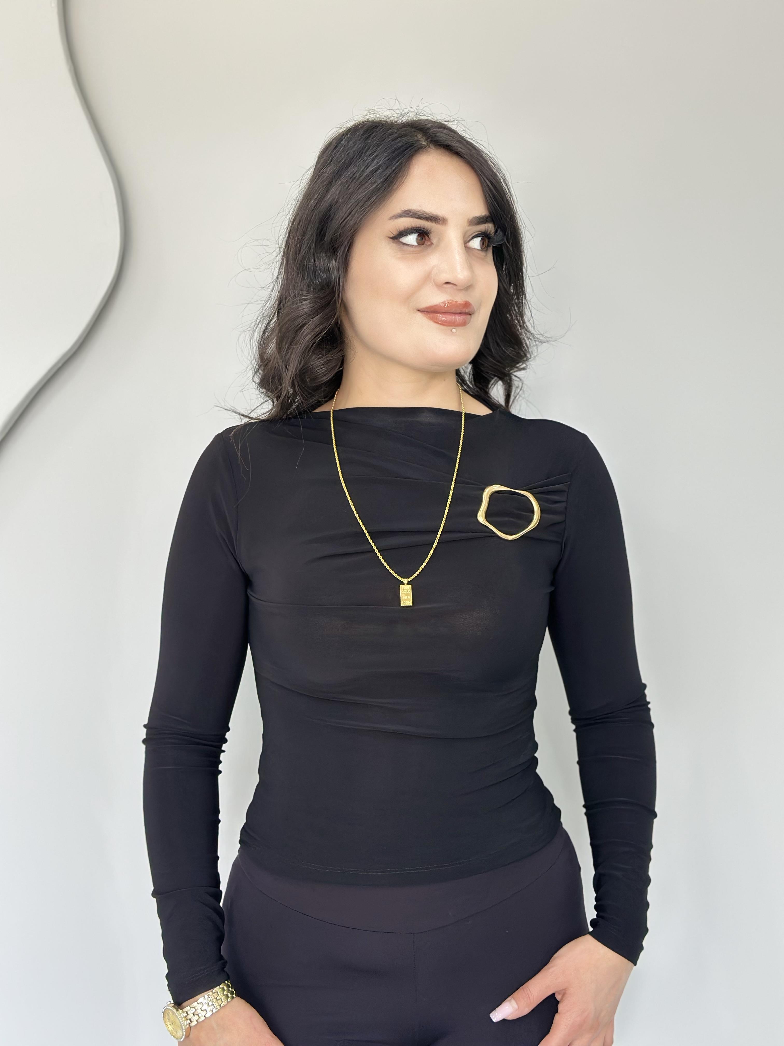 Jars Siyah Metal Detaylı Sandy Kumaş Bluz A314