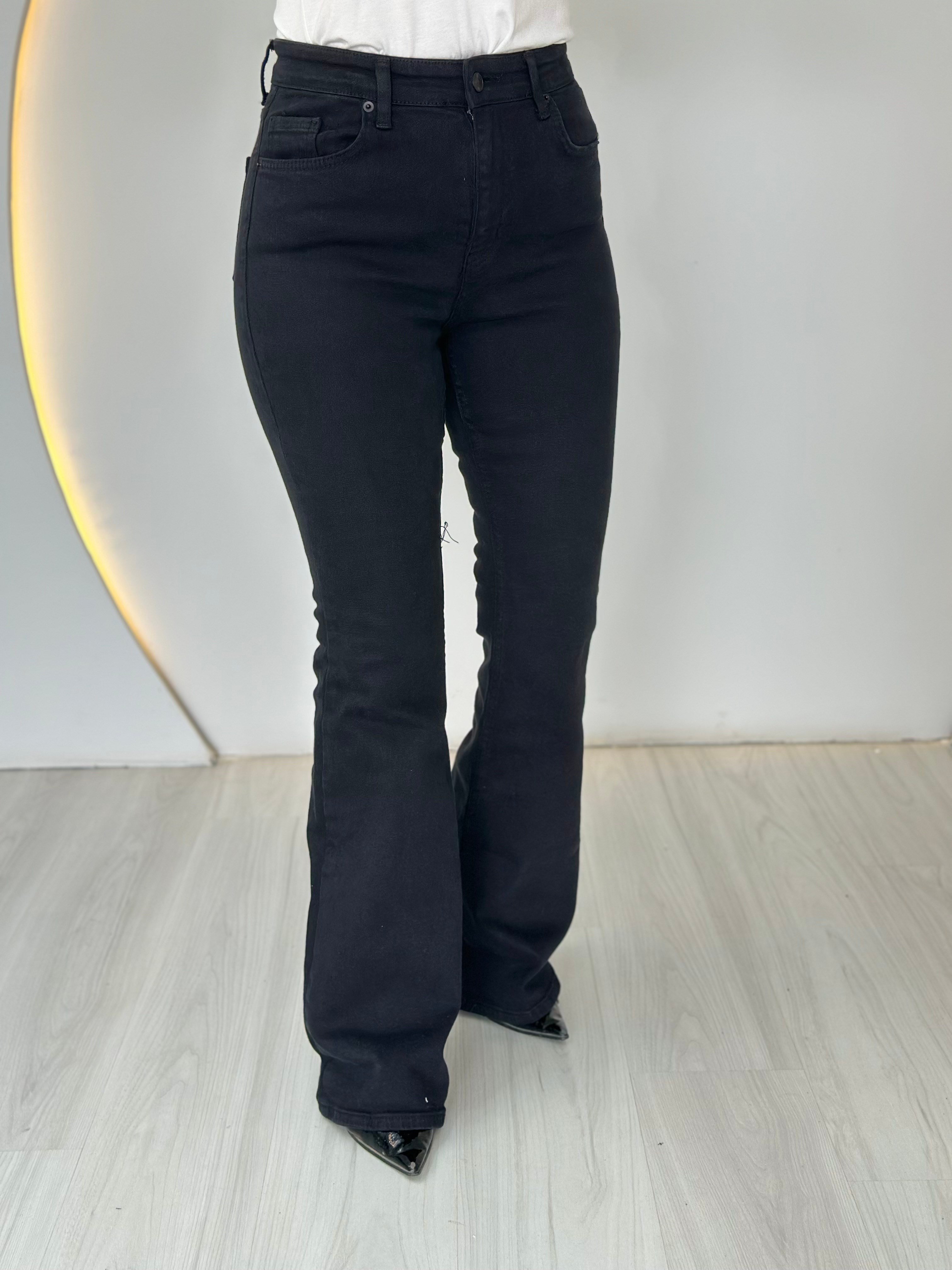 Jia Siyah İspanyol Paça Yüksek Bel Jean Pantolon D073