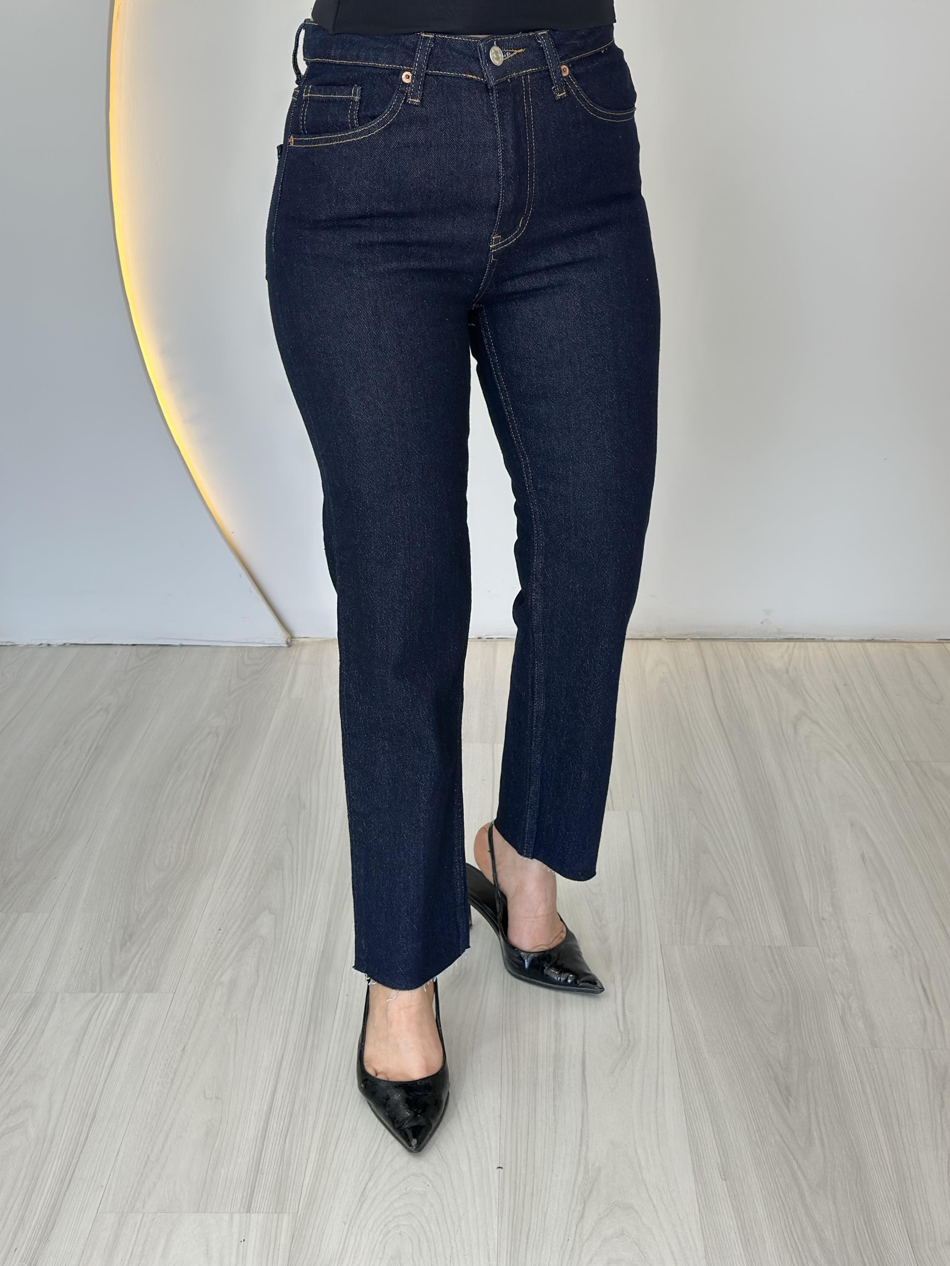 Joey Lacivert Yüksek Bel Orijinal Kesik Paça Fit Mom Jean D012