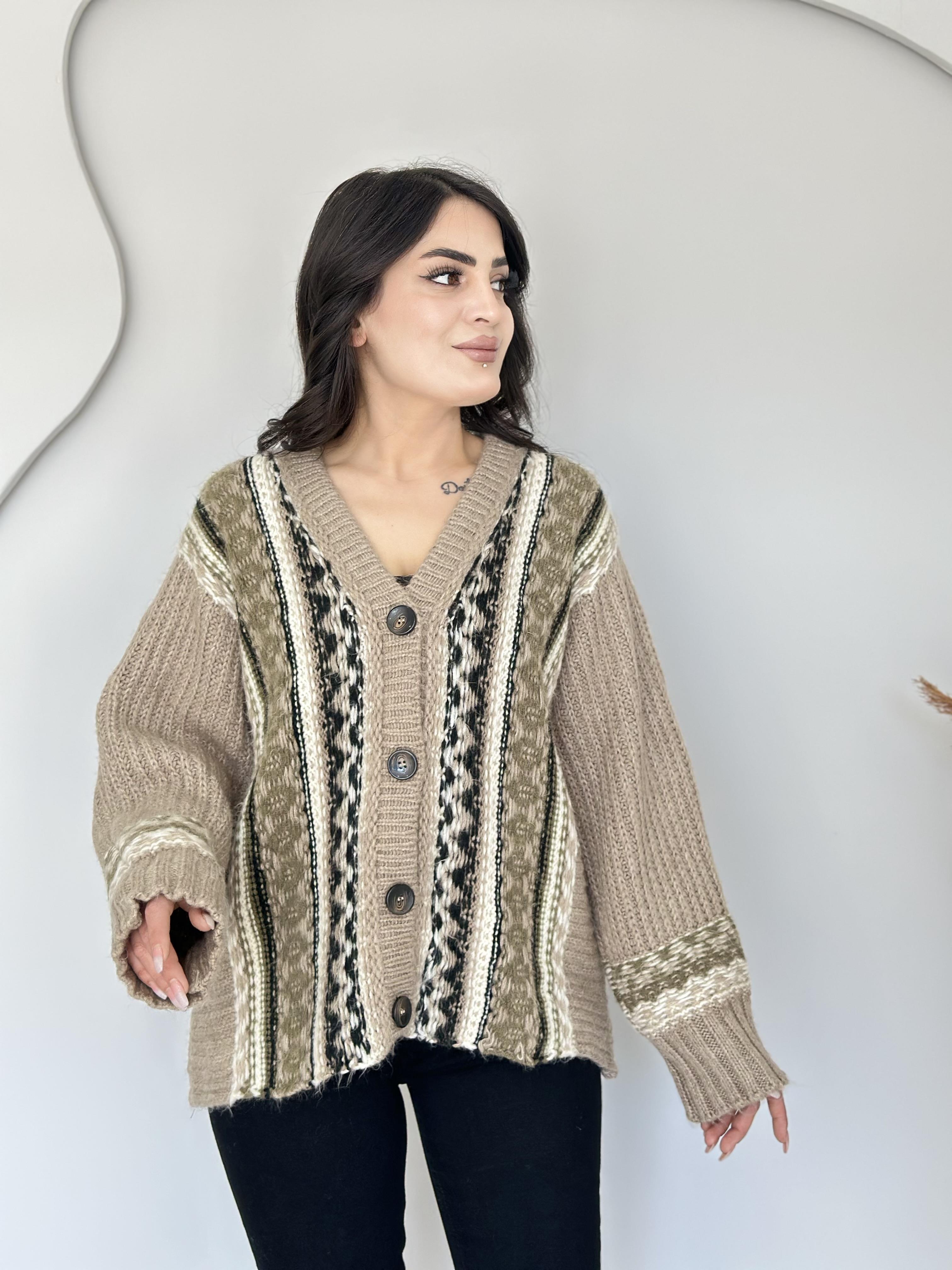 Keno Bej V Yaka Düğmeli Etnik Desen Triko Hırka M7474