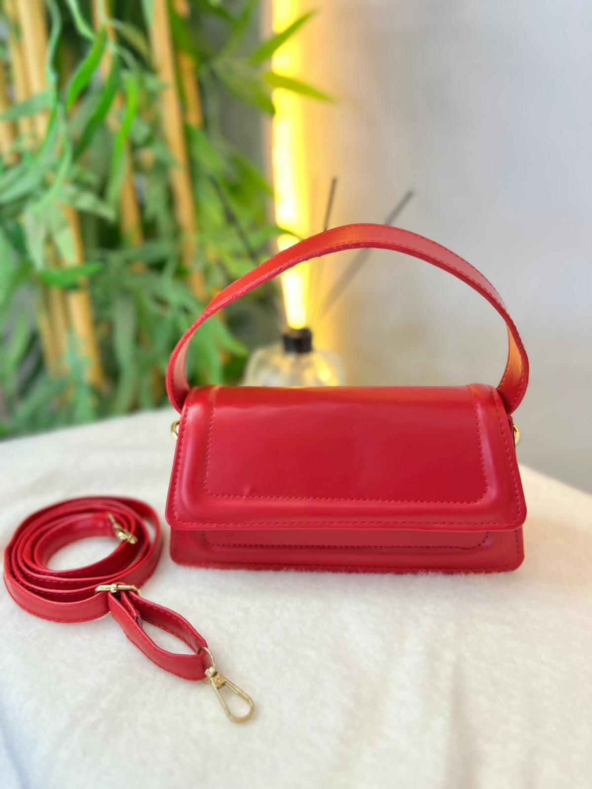 Kırmızı Kapaklı El Ve Omuz Çantası A4545