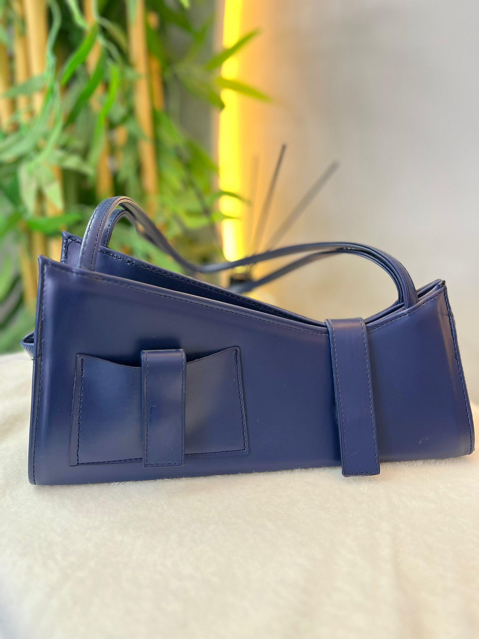 Lacivert Askılı Asimetrik Çanta A4152
