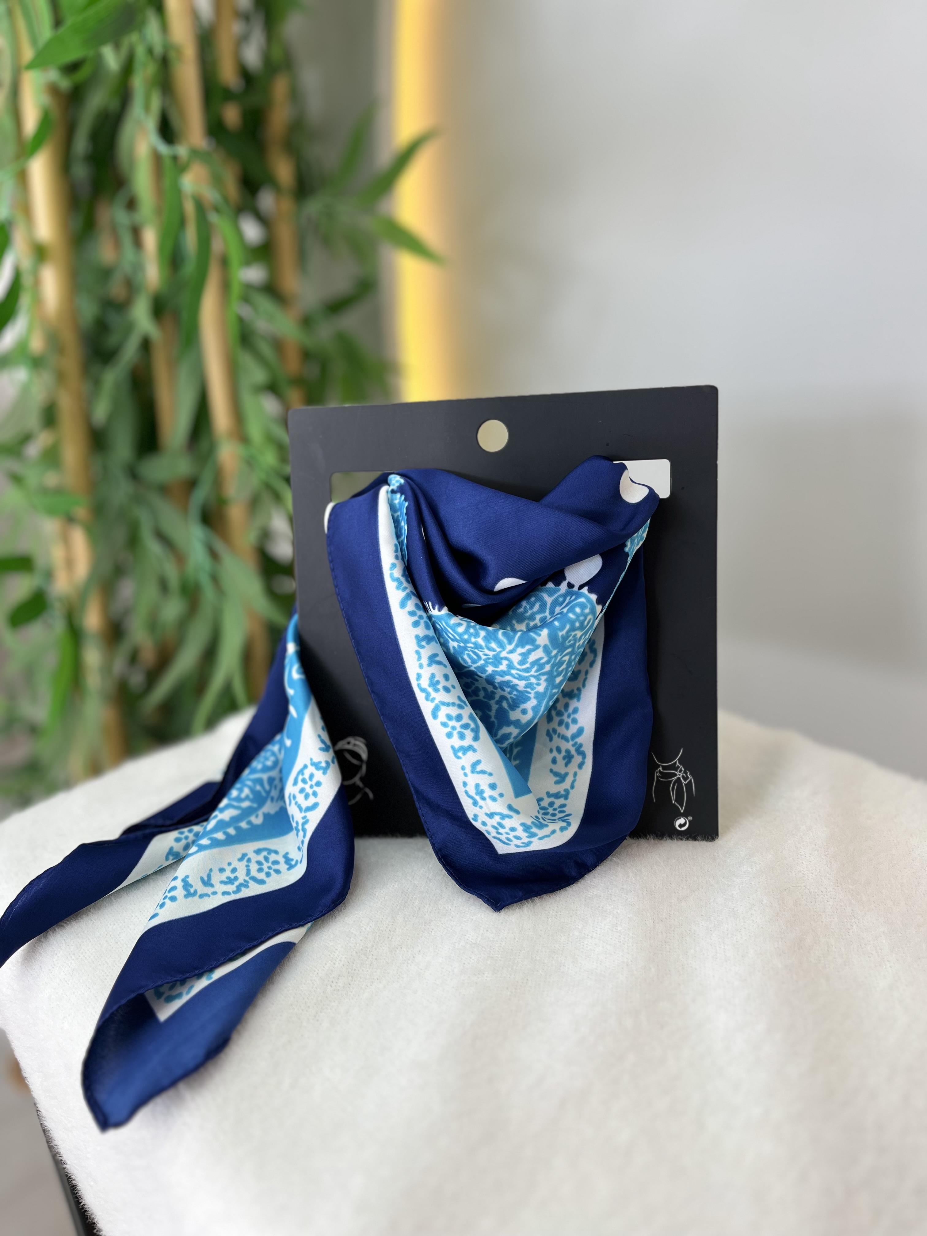 Lacivert Etnik Desen İpek Şal A7474