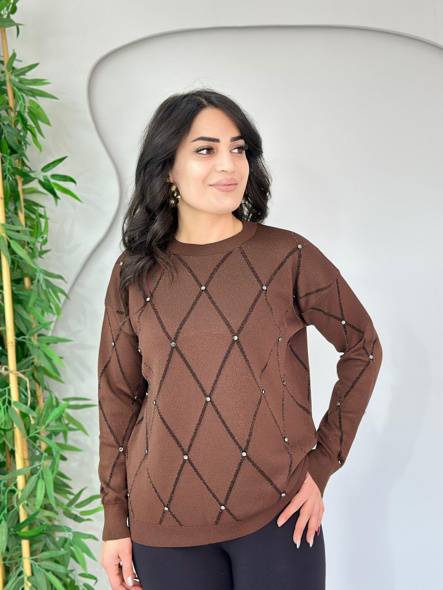 Lava Kahve Baklava Desenli Taşlı Triko Bluz A067
