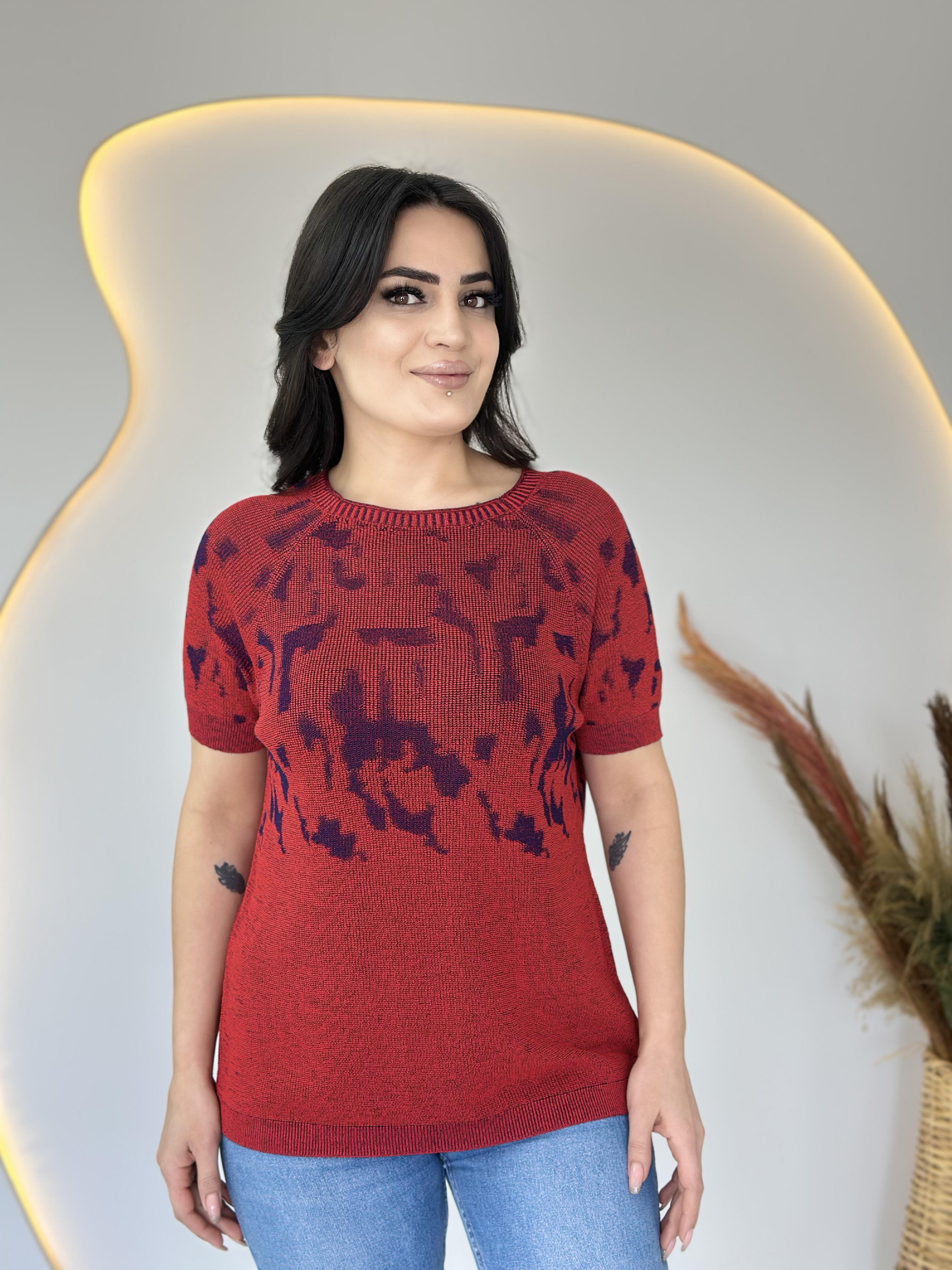 Lili Mürdüm Jakarlı Desenli Kisa Kollu Bluz D042