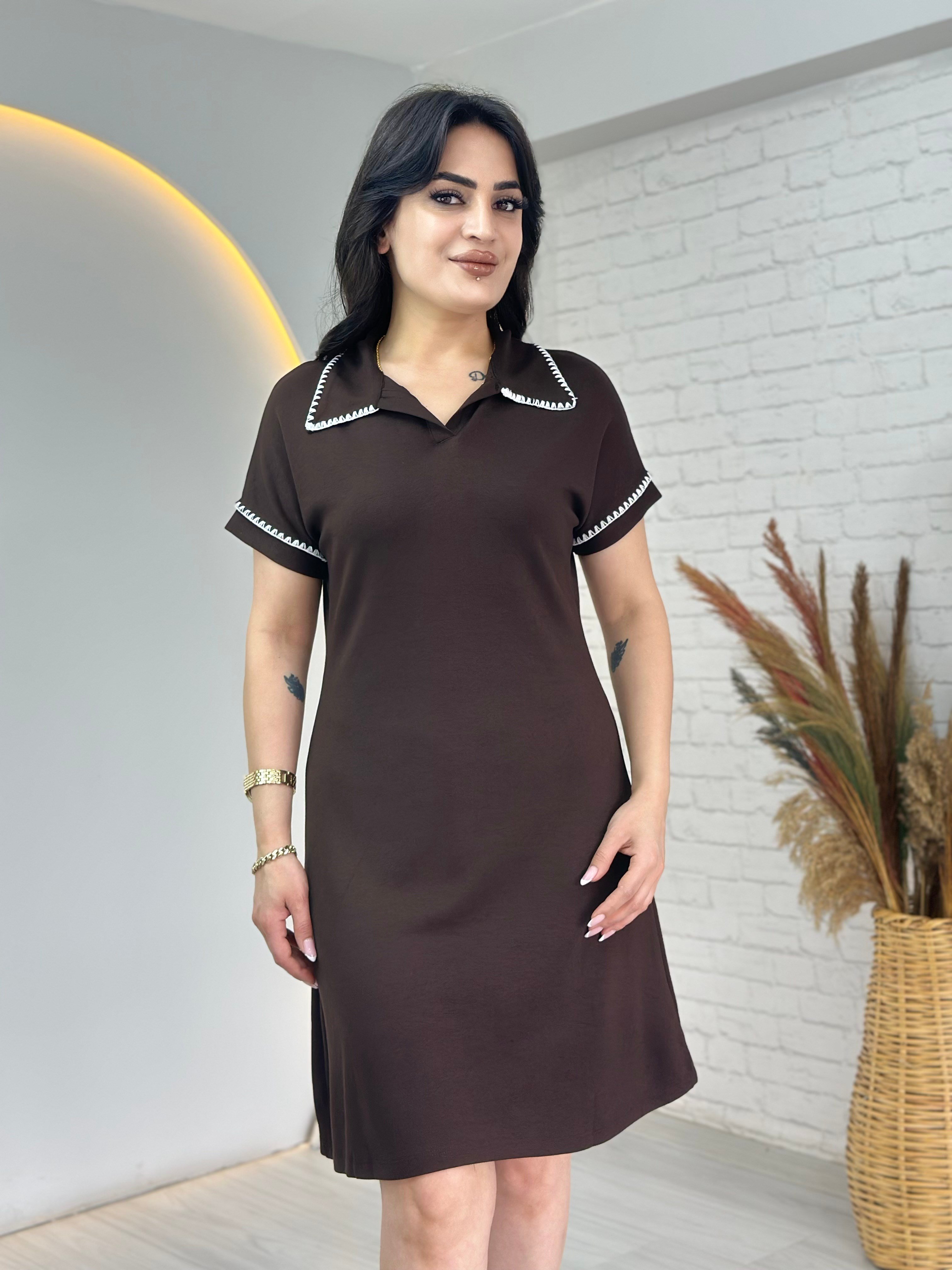 Love Kahve Polo Yaka Kroşetalı İpekli Dokuma Elbise D124