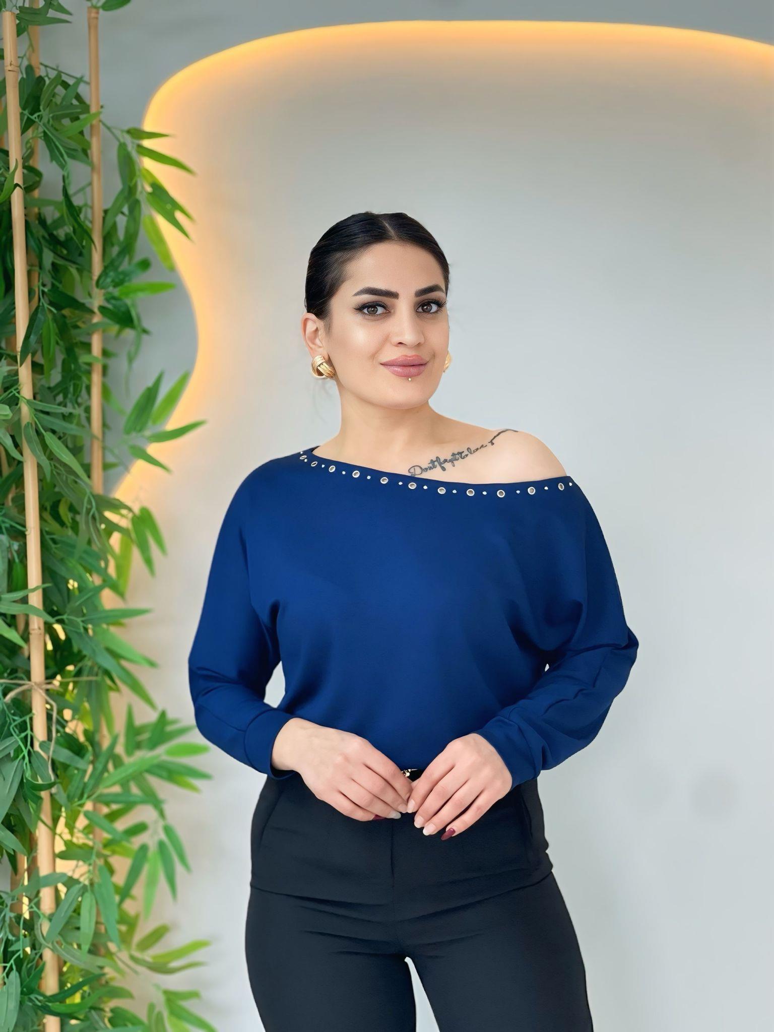 Nova Lacivert Kayık Yaka Kuş Gözü Detaylı Yarasa Kol Bluz A4141