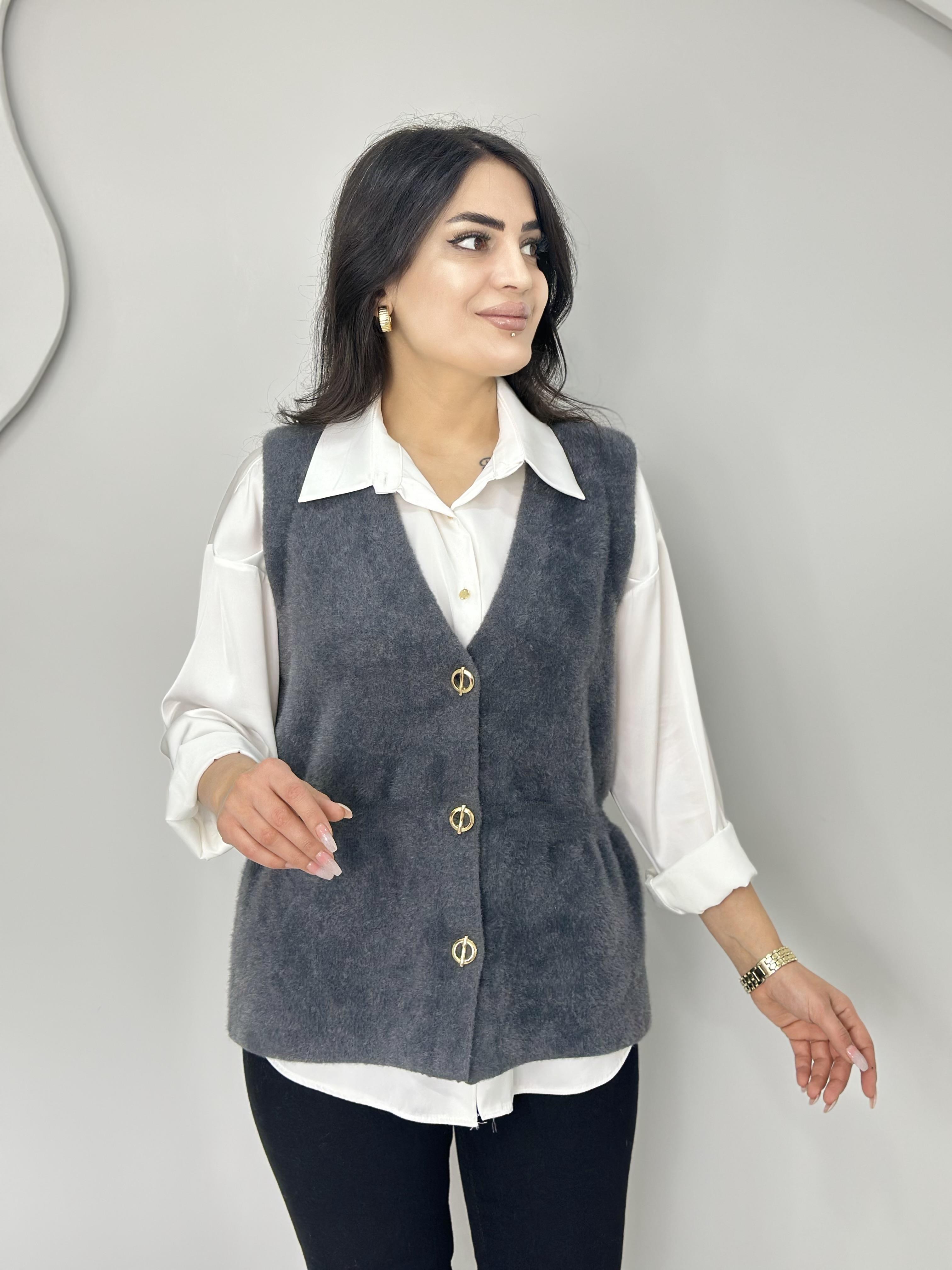 Sade Gri Peluş Gold Düğmeli Büzgüllü Yelek A031