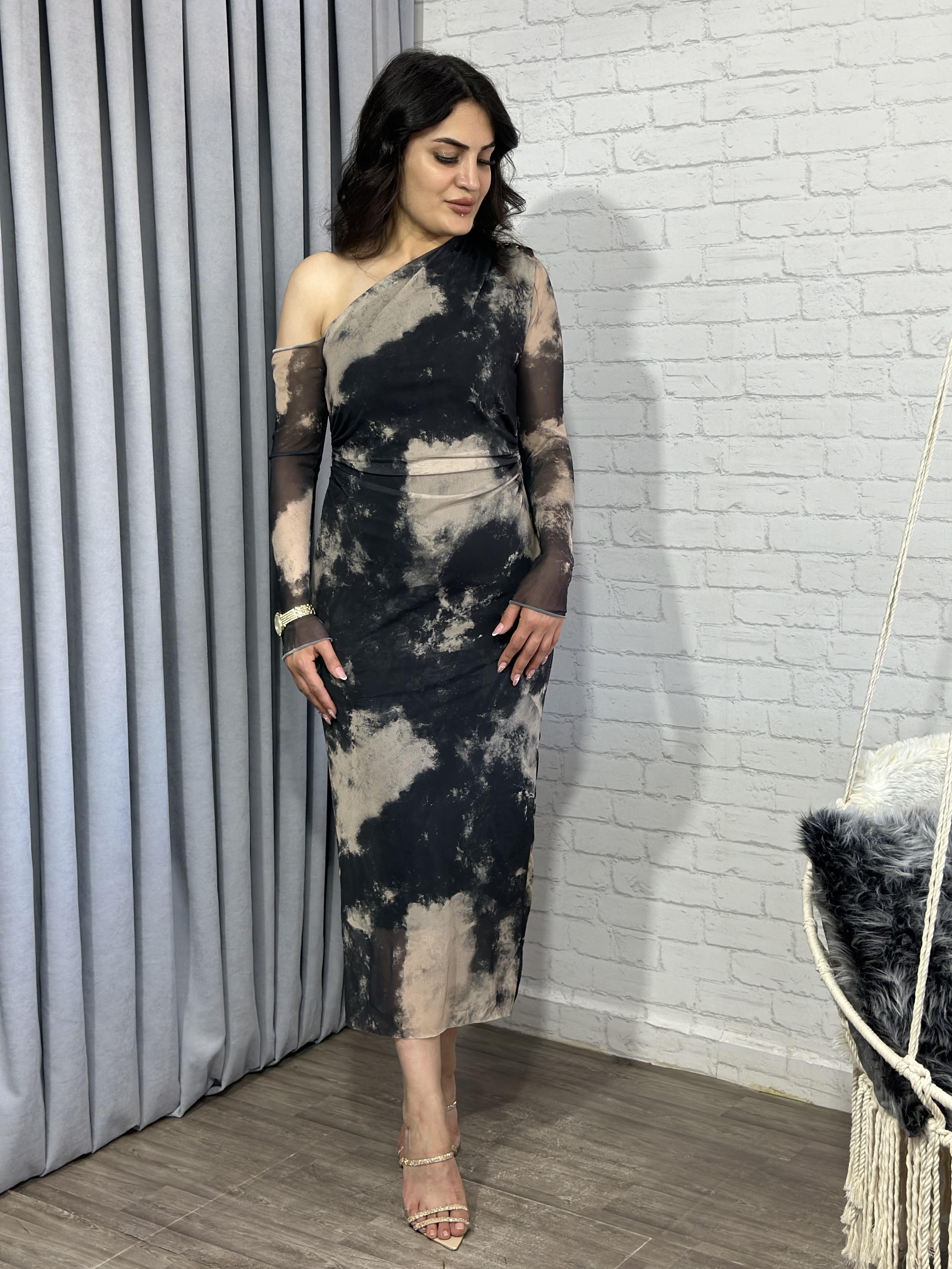 Siyah Camel Desenli Astarlı Omuz Dekolteli Elbise